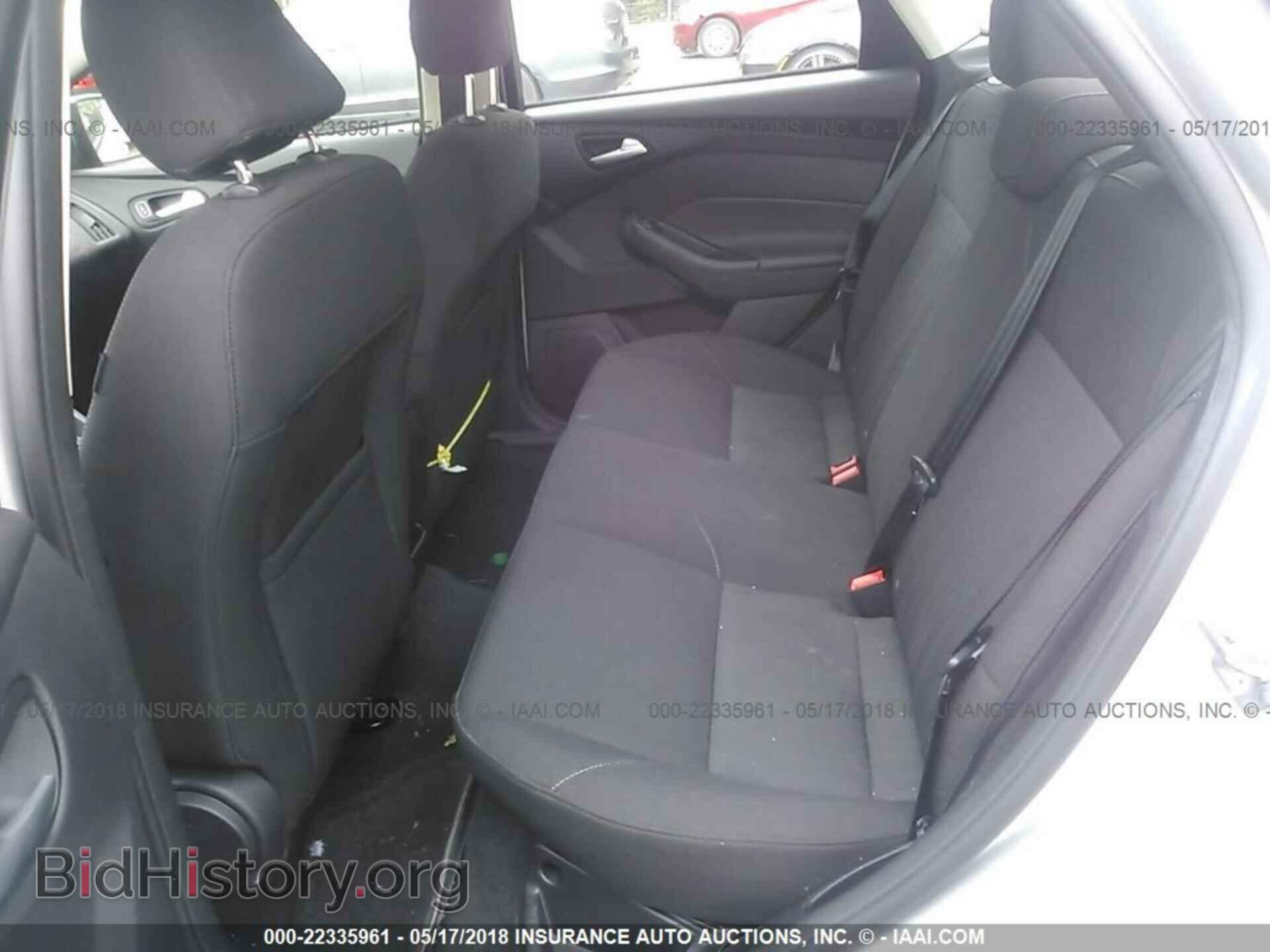 2015 Ford Focus - VIN: 1FADP3F24FL233853 - Photo 8