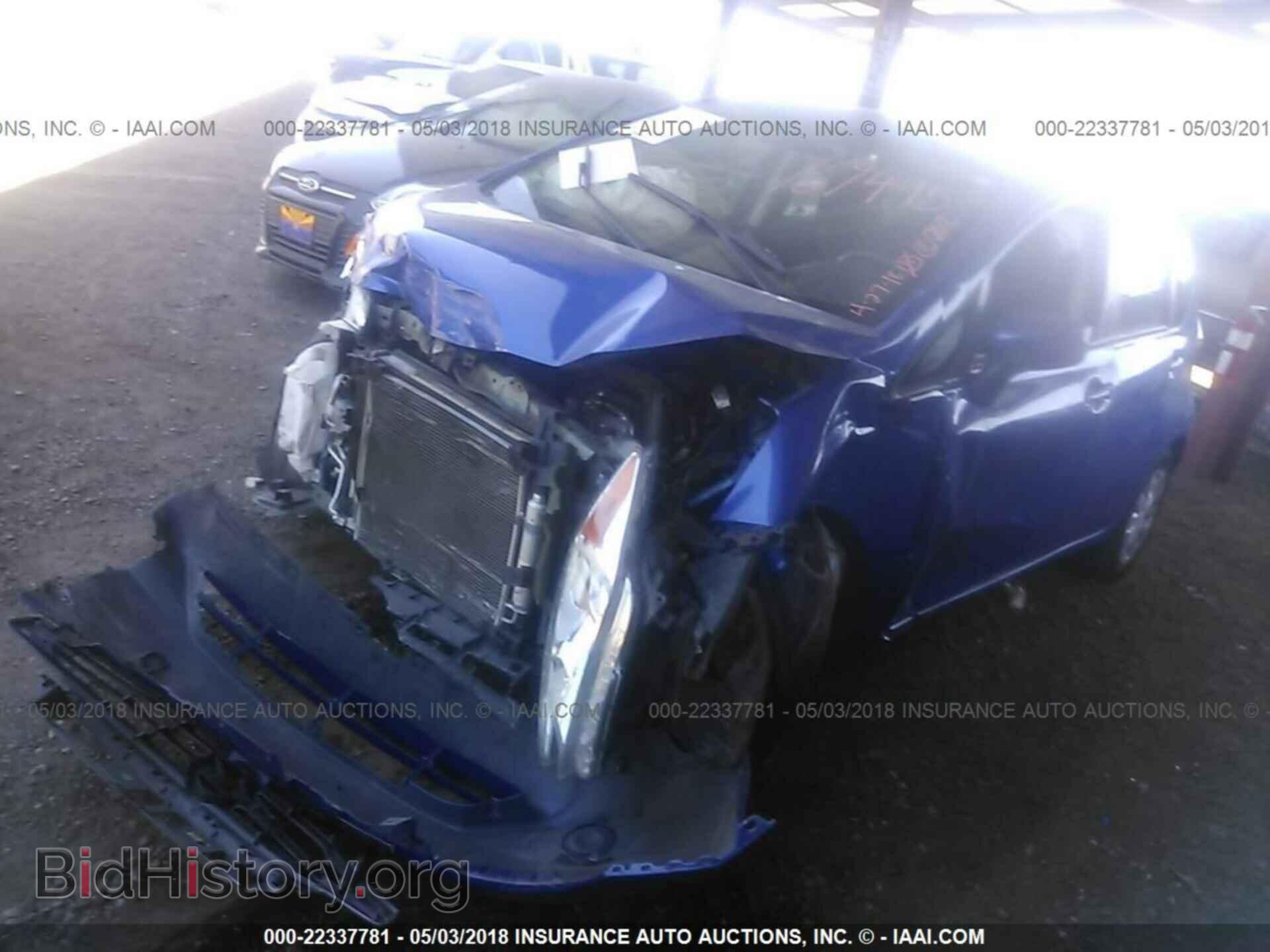 2016 Nissan Versa note - VIN: 3N1CE2CP2GL365427 - Фото 2