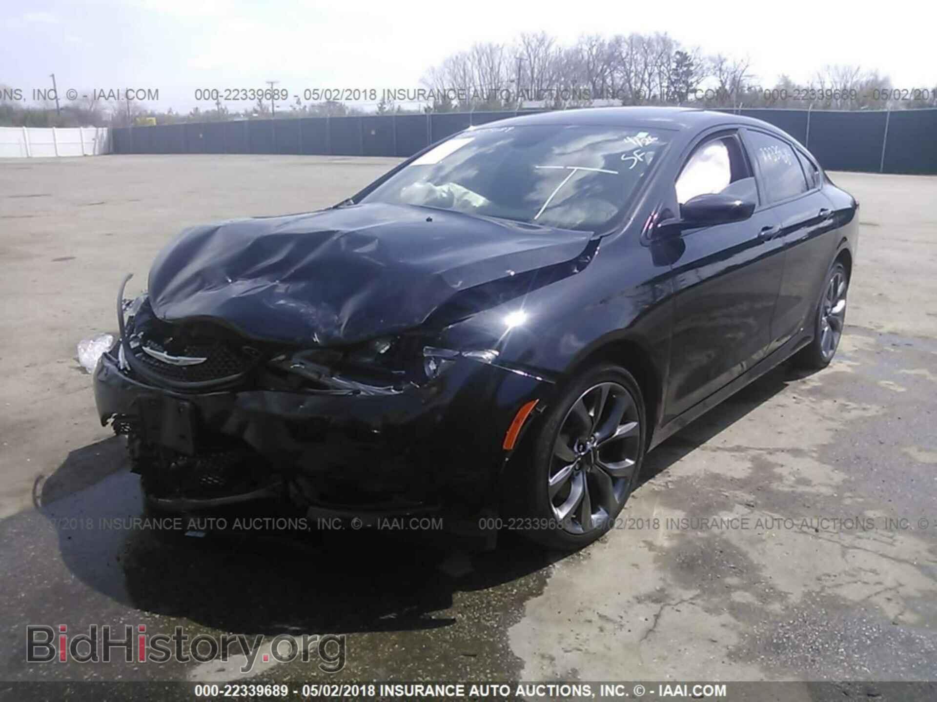 2015 Chrysler 200 - VIN: 1C3CCCDG4FN664976 - Photo 2