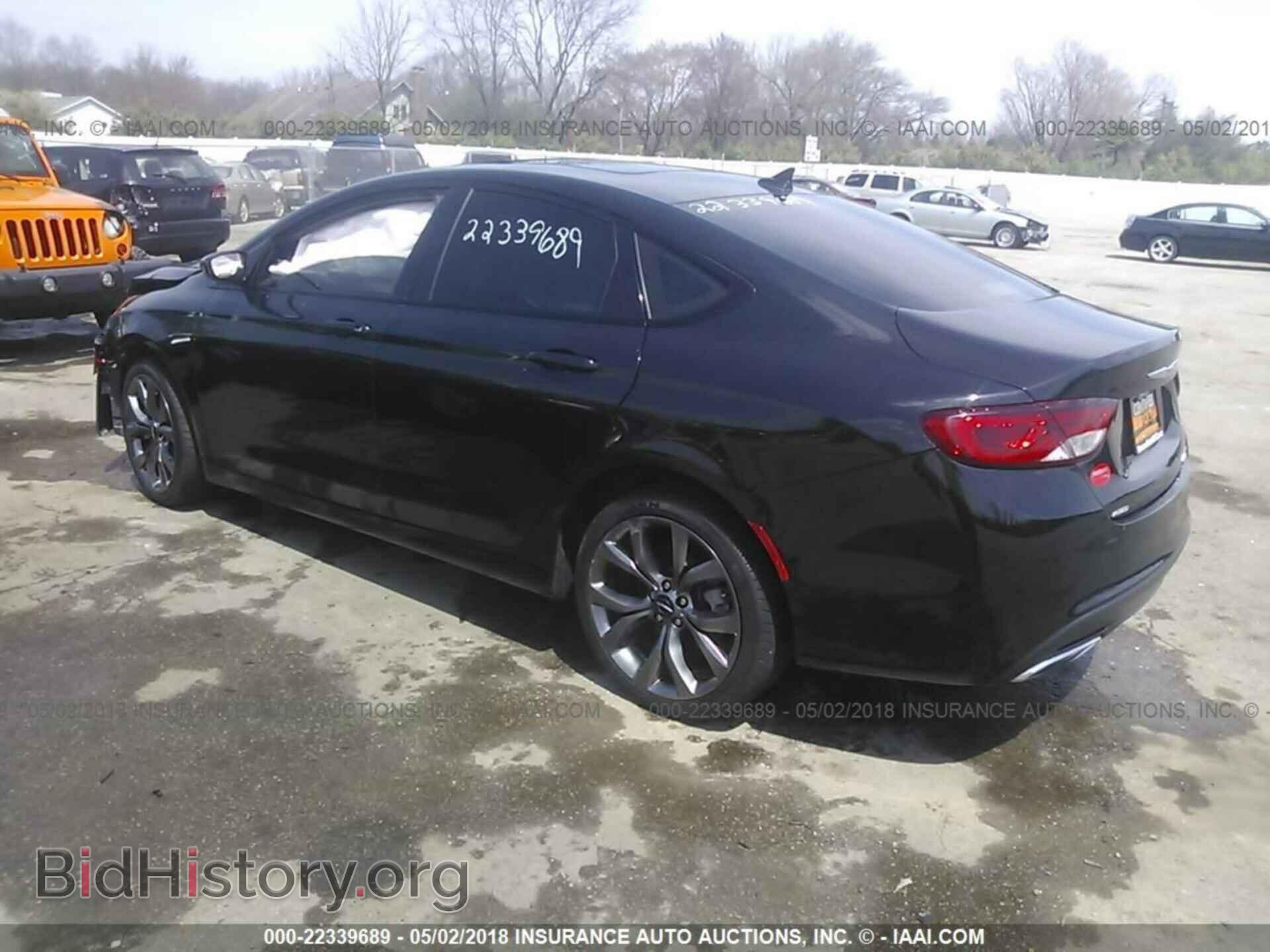 2015 Chrysler 200 - VIN: 1C3CCCDG4FN664976 - Photo 3