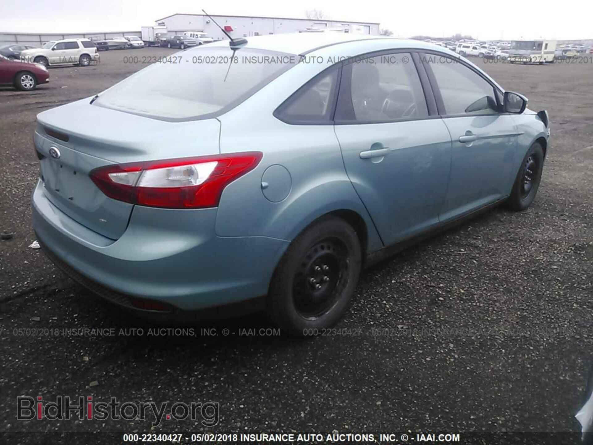 2012 Ford Focus - VIN: 1FAHP3F21CL167498 - Photo 4