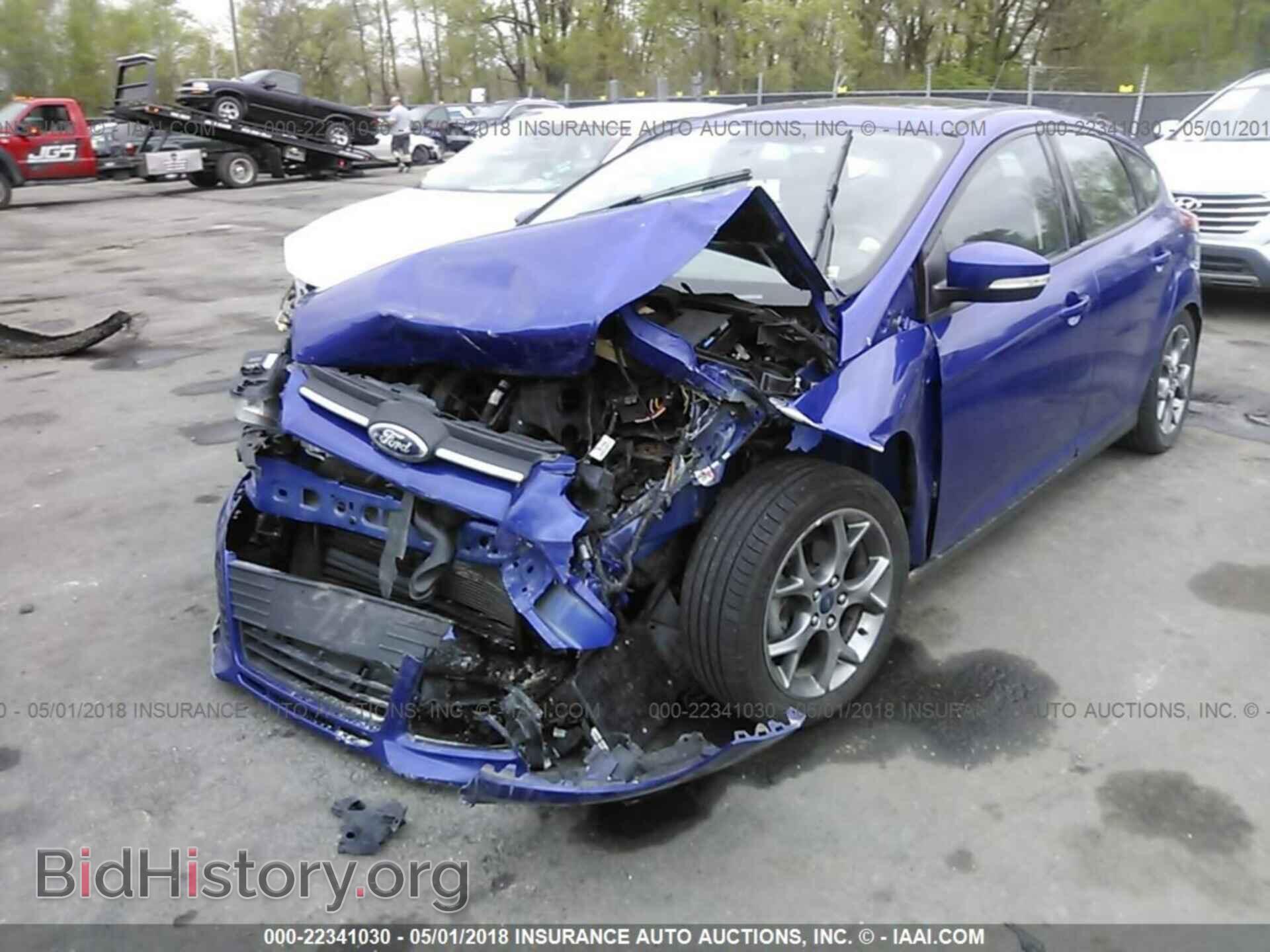 2014 Ford Focus - VIN: 1FADP3K22EL325239 - Фото 2