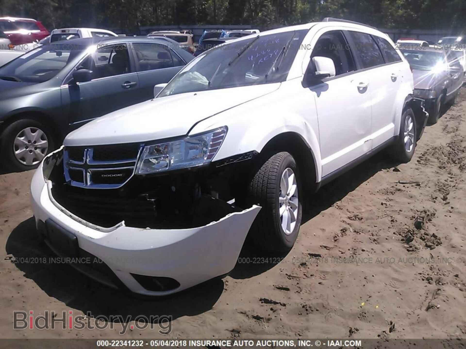 2015 Dodge Journey - VIN: 3C4PDCBG3FT664285 - Photo 2