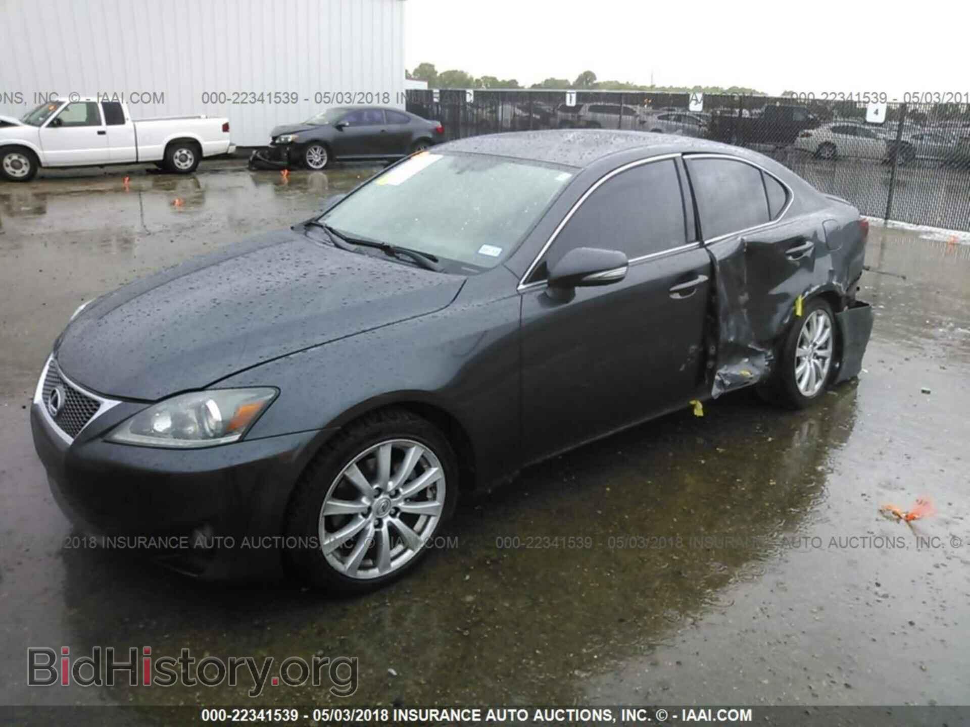 2011 Lexus Is - VIN: JTHBF5C20B5135937 - Photo 2
