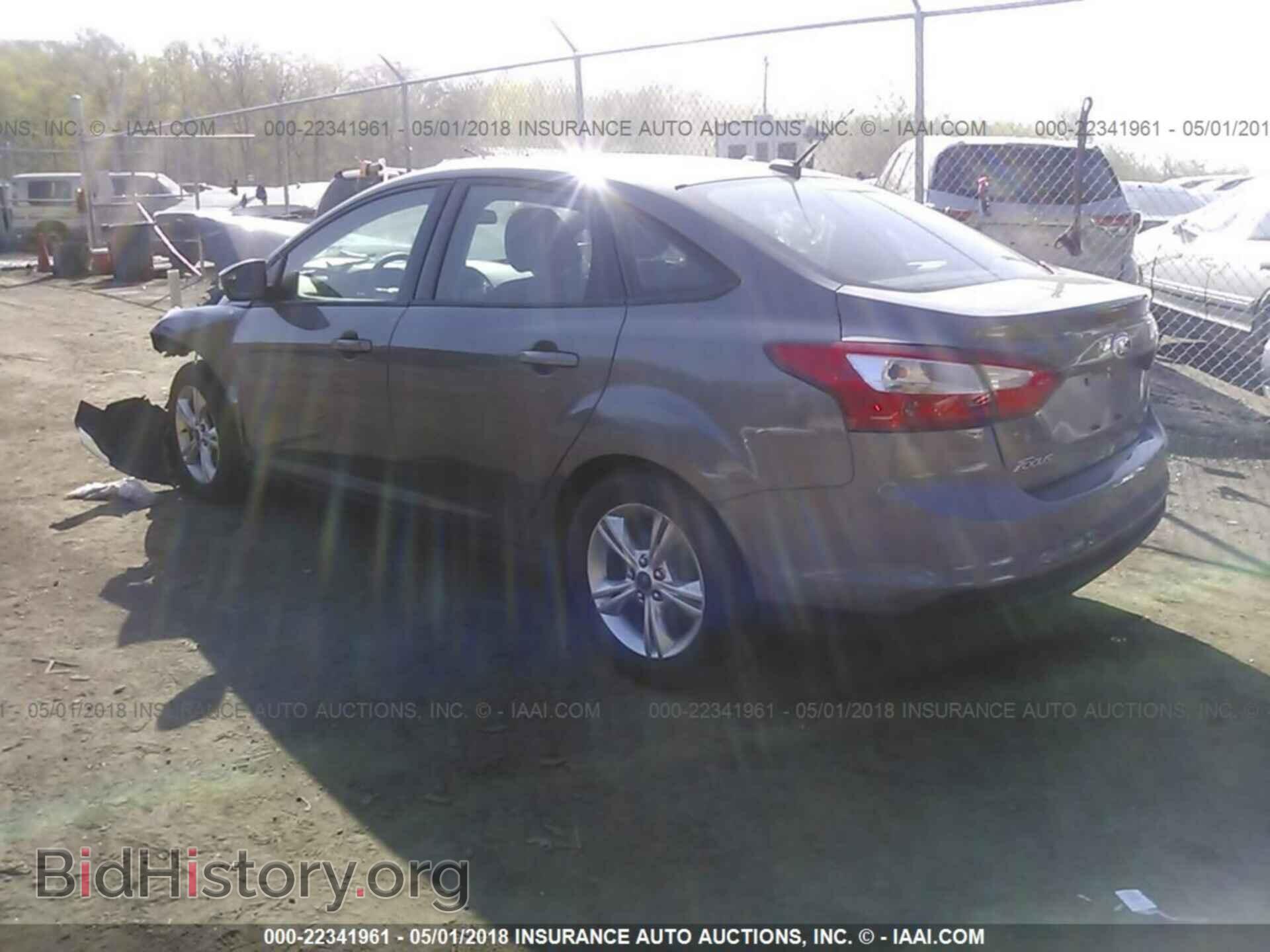 2013 Ford Focus - VIN: 1FADP3F22DL217695 - Фото 3