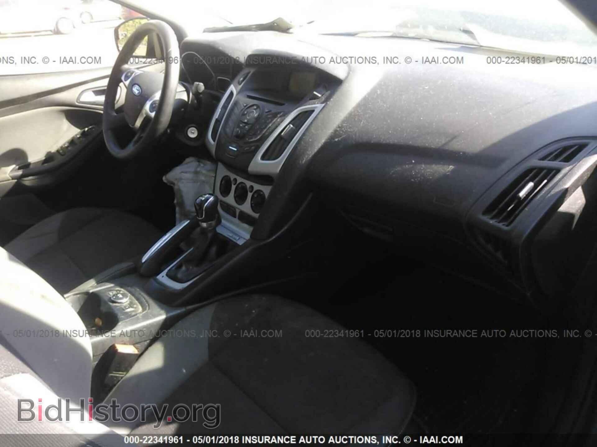 2013 Ford Focus - VIN: 1FADP3F22DL217695 - Фото 5