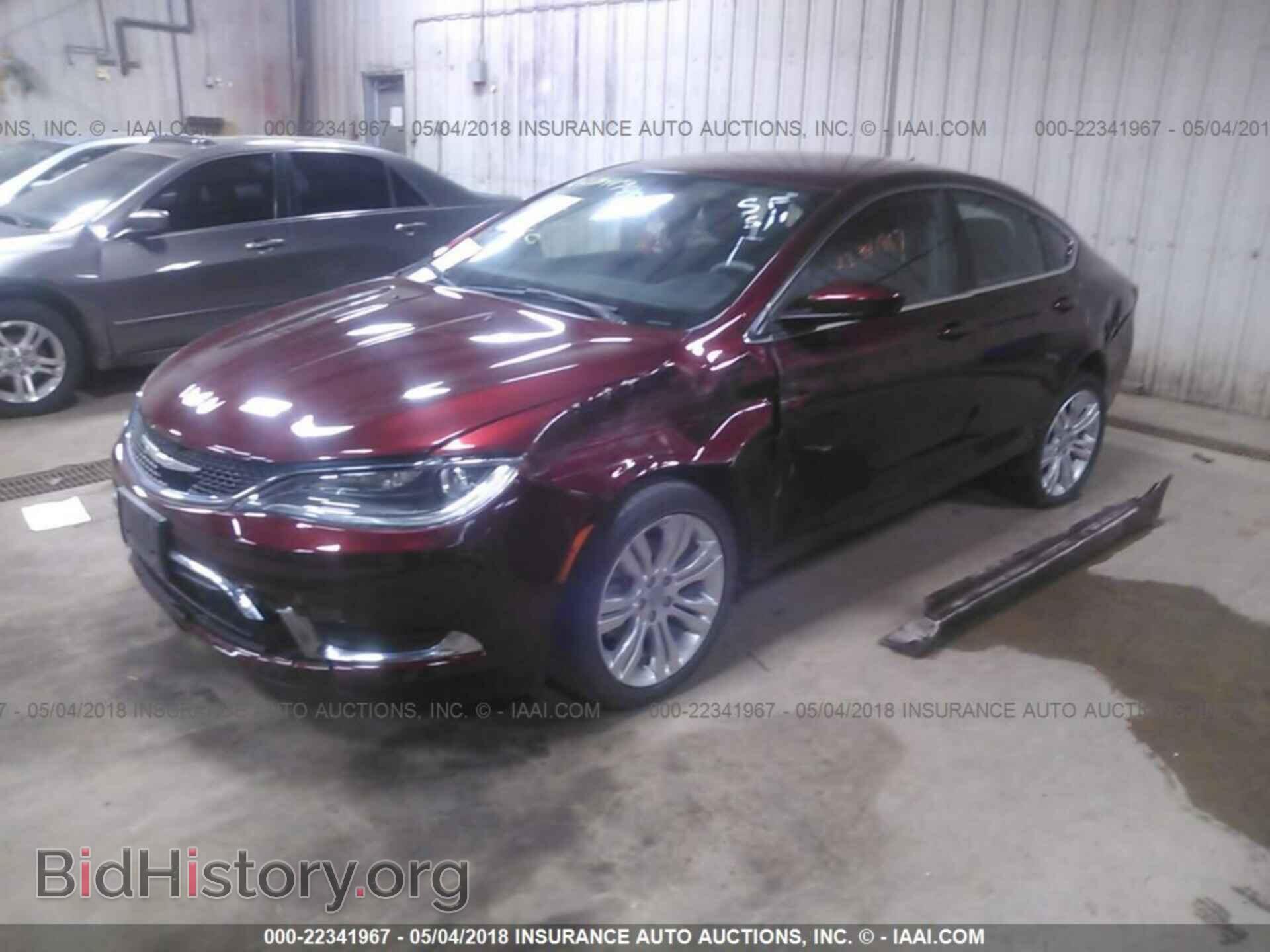 2015 Chrysler 200 - VIN: 1C3CCCAB6FN756745 - Photo 2