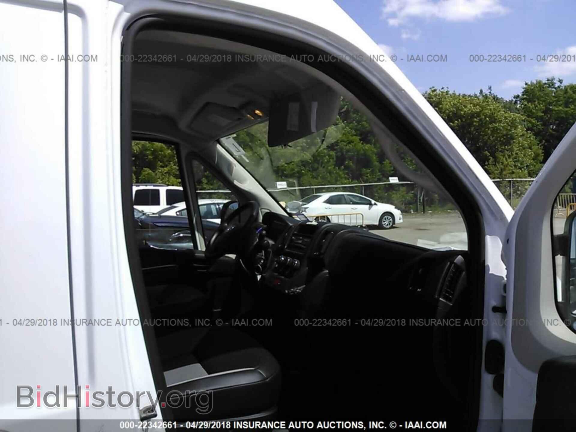 2017 Ram Promaster 2500 - VIN: 3C6TRVDG7HE546635 - Фото 5