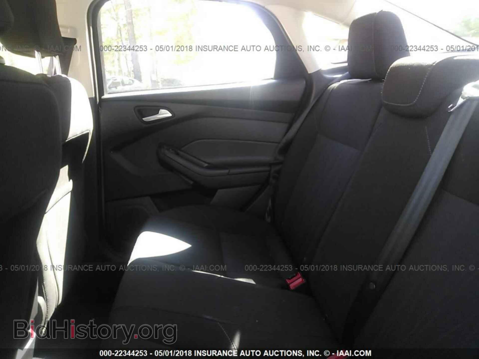 2015 Ford Focus - VIN: 1FADP3F23FL329053 - Photo 8
