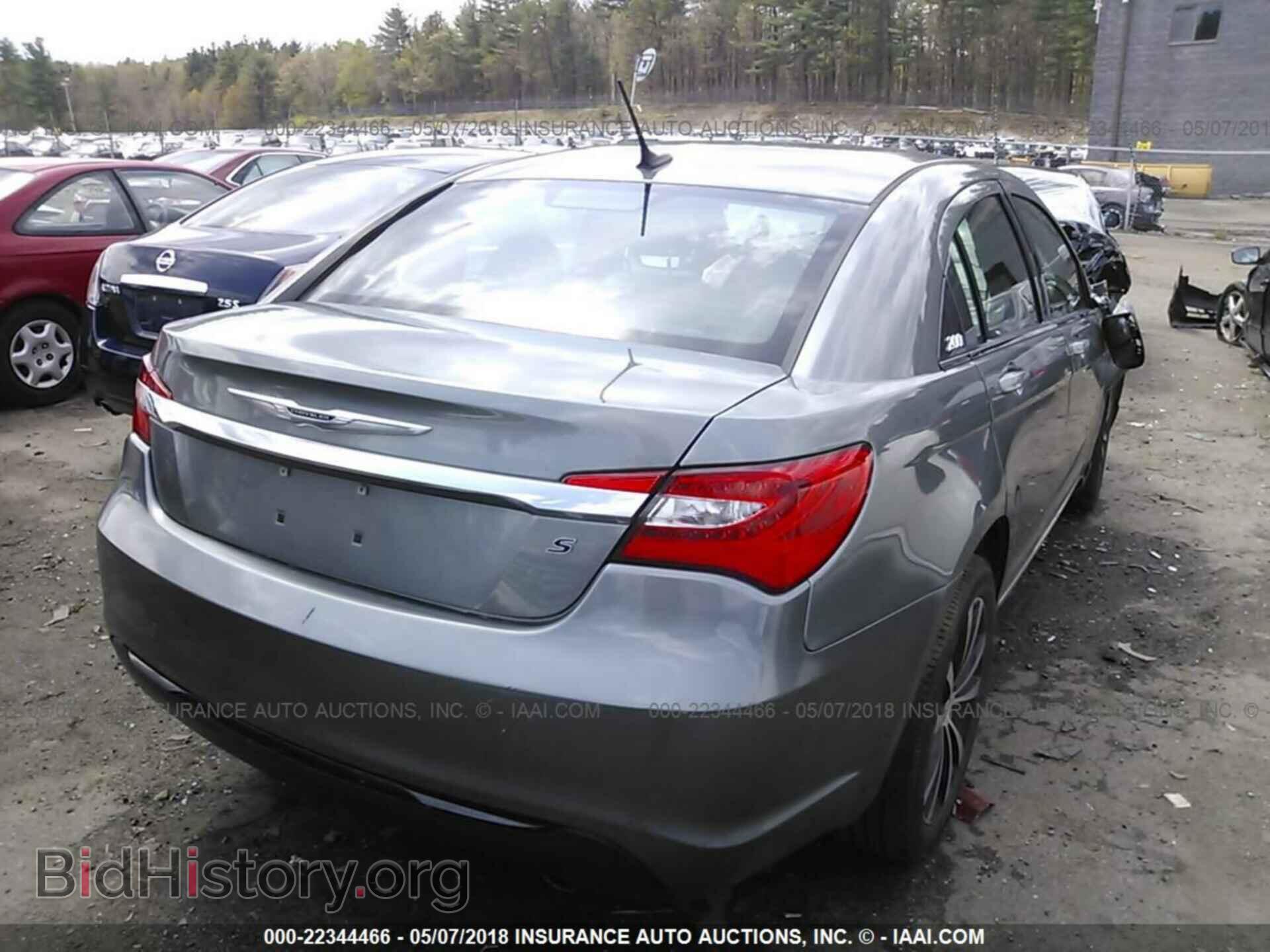 2012 Chrysler 200 - VIN: 1C3CCBHG3CN122462 - Фото 4