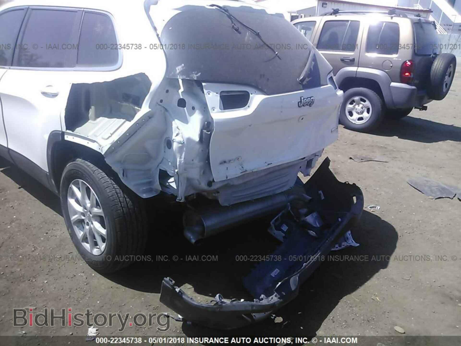 2017 Jeep Cherokee - VIN: 1C4PJMCS3HW656895 - Фото 6