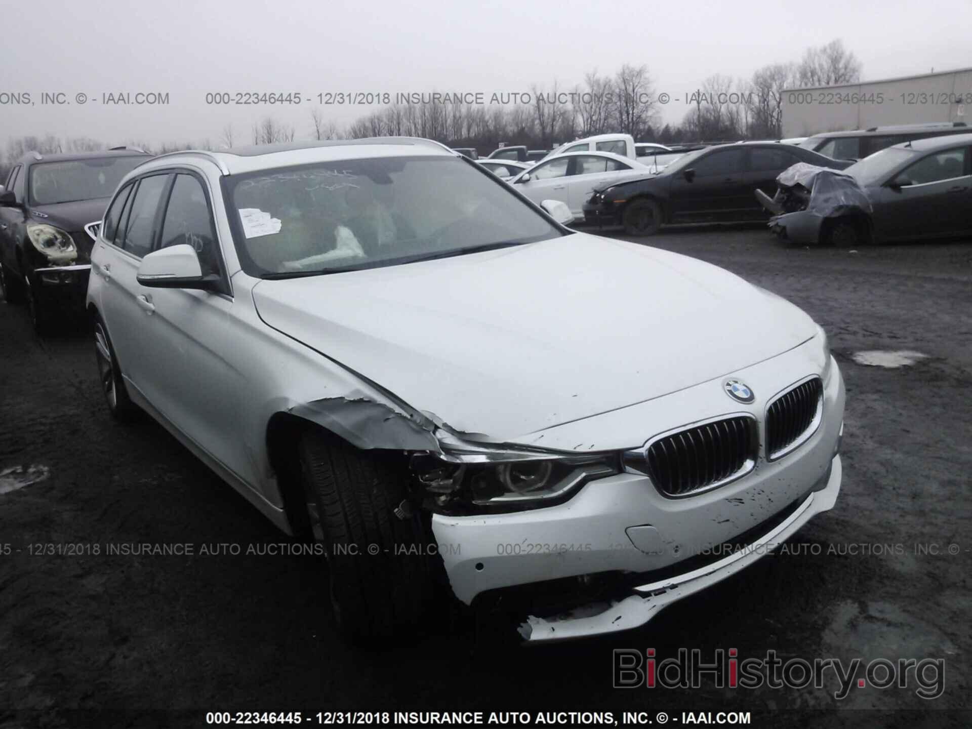 Photo WBA8K3C3XHK679454 - BMW 330 2017