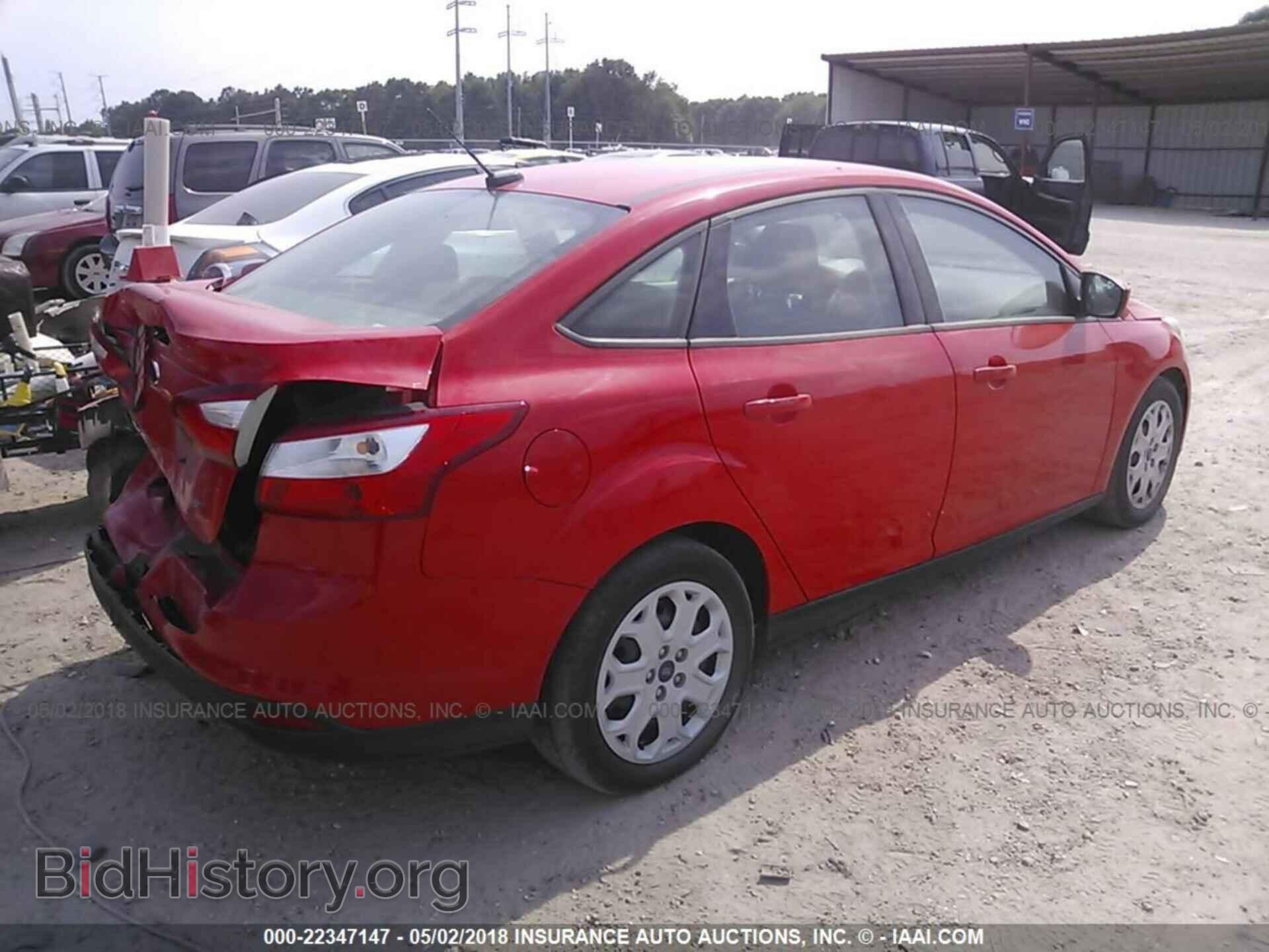 2012 Ford Focus - VIN: 1FAHP3F22CL311866 - Photo 4