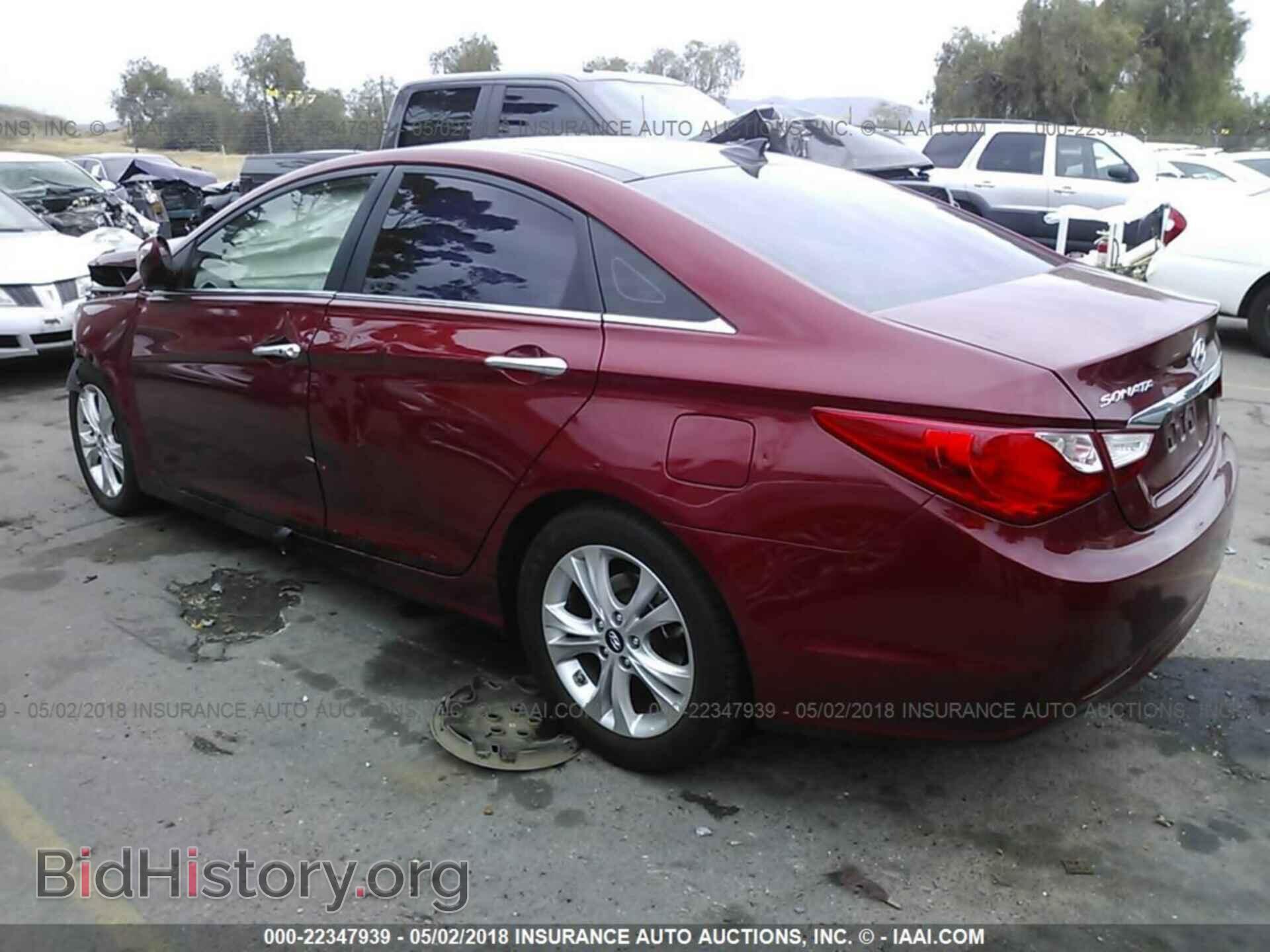 2012 Hyundai Sonata - VIN: 5NPEC4AC3CH464453 - Photo 3