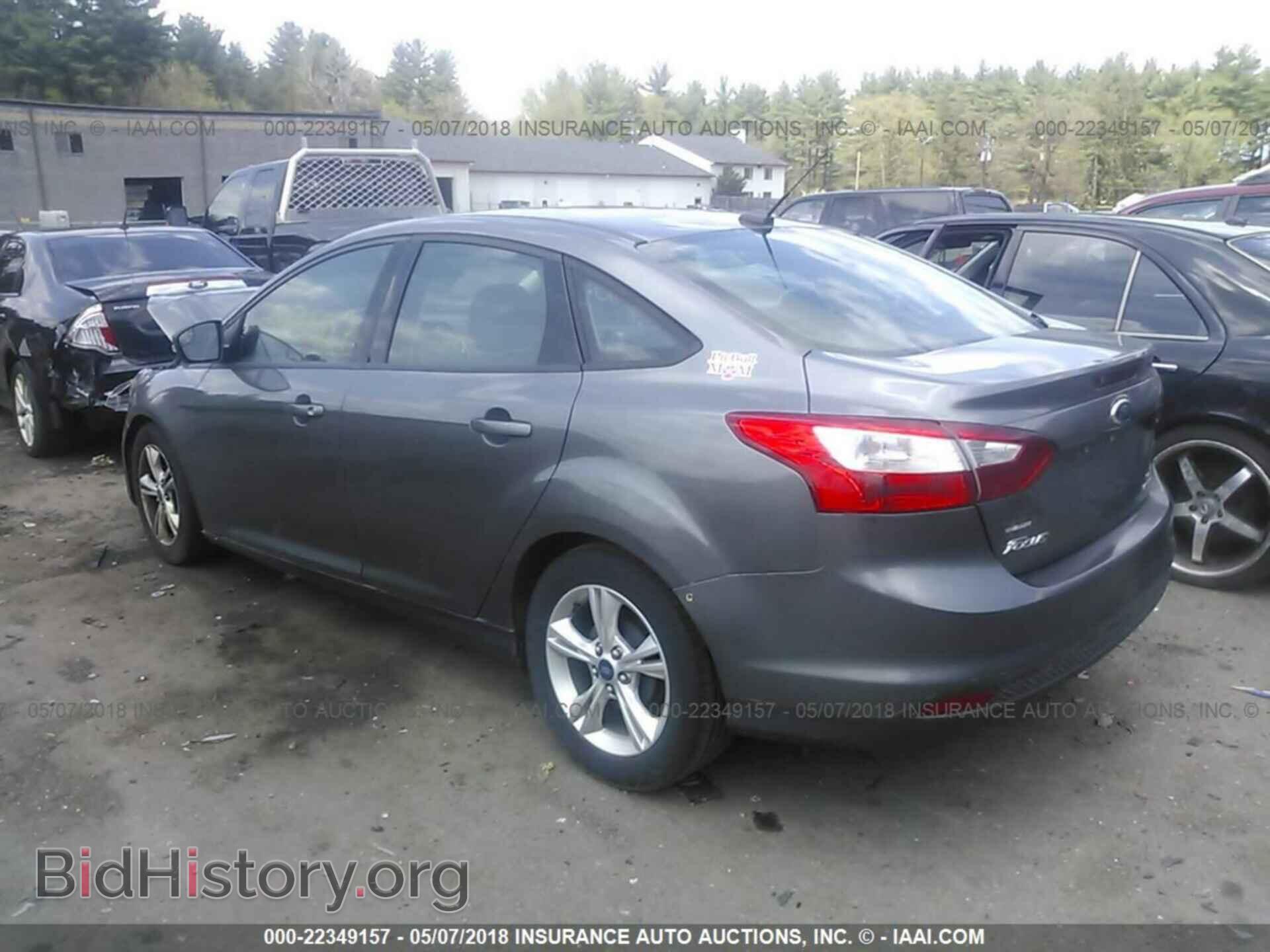 2014 Ford Focus - VIN: 1FADP3F23EL204519 - Photo 3