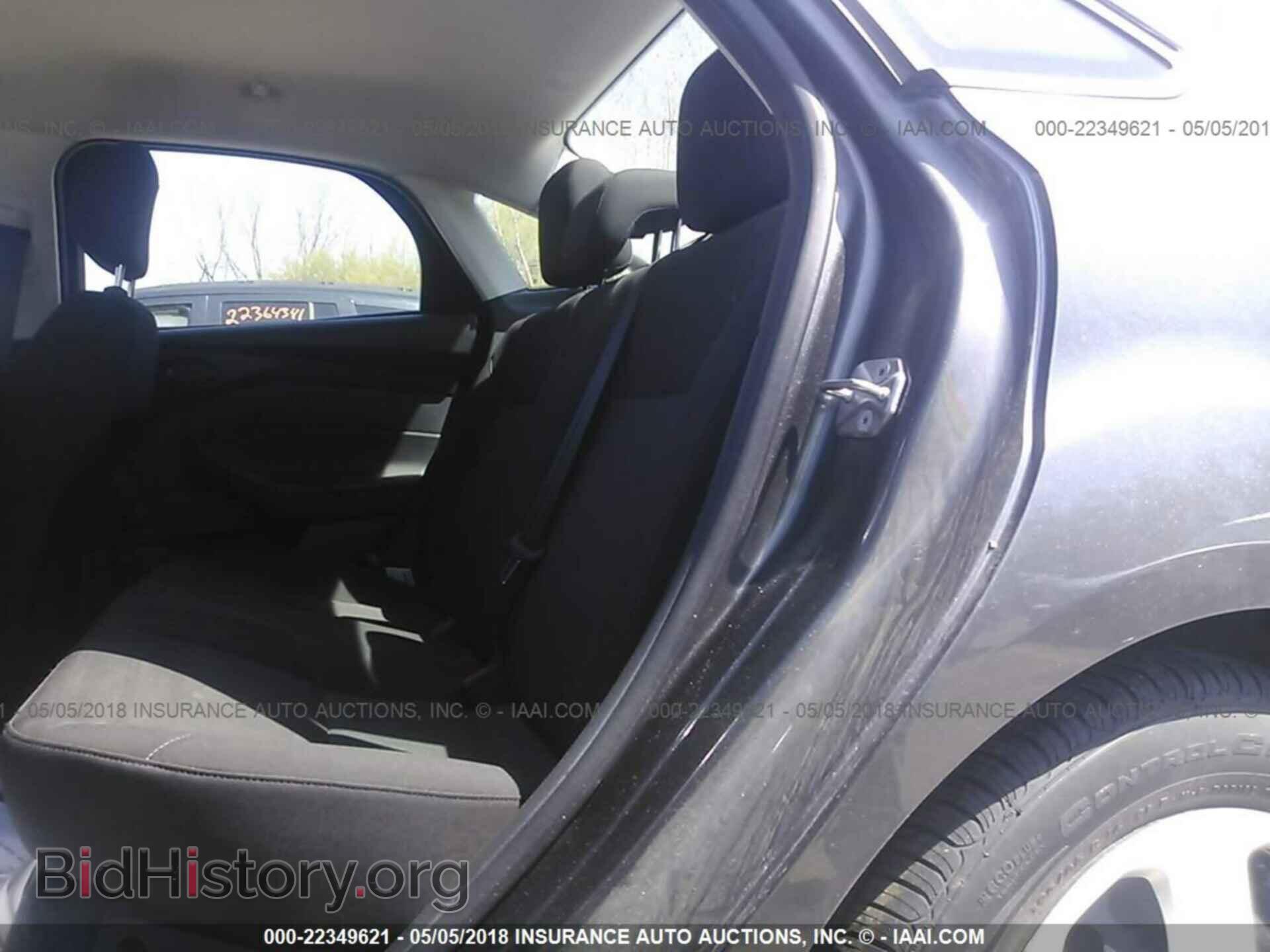 2015 Ford Focus - VIN: 1FADP3E27FL302178 - Photo 8