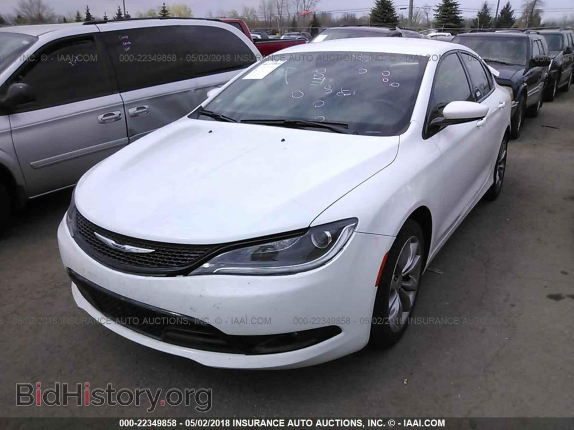 2016 Chrysler 200 - VIN: 1C3CCCBB7GN104832 - Фото 2