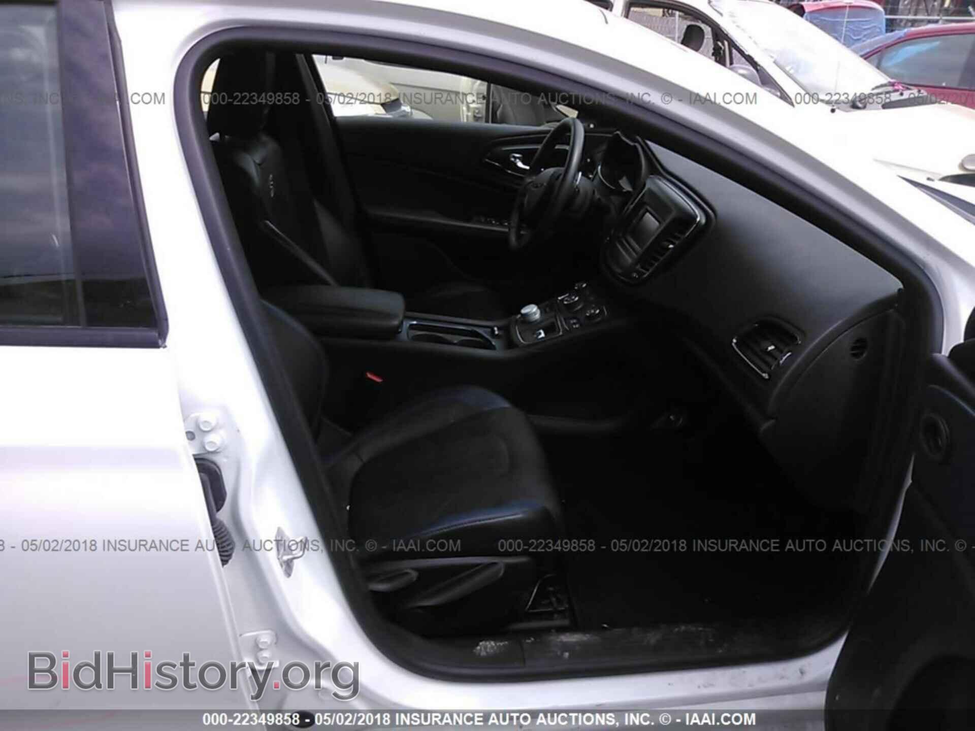 2016 Chrysler 200 - VIN: 1C3CCCBB7GN104832 - Фото 5