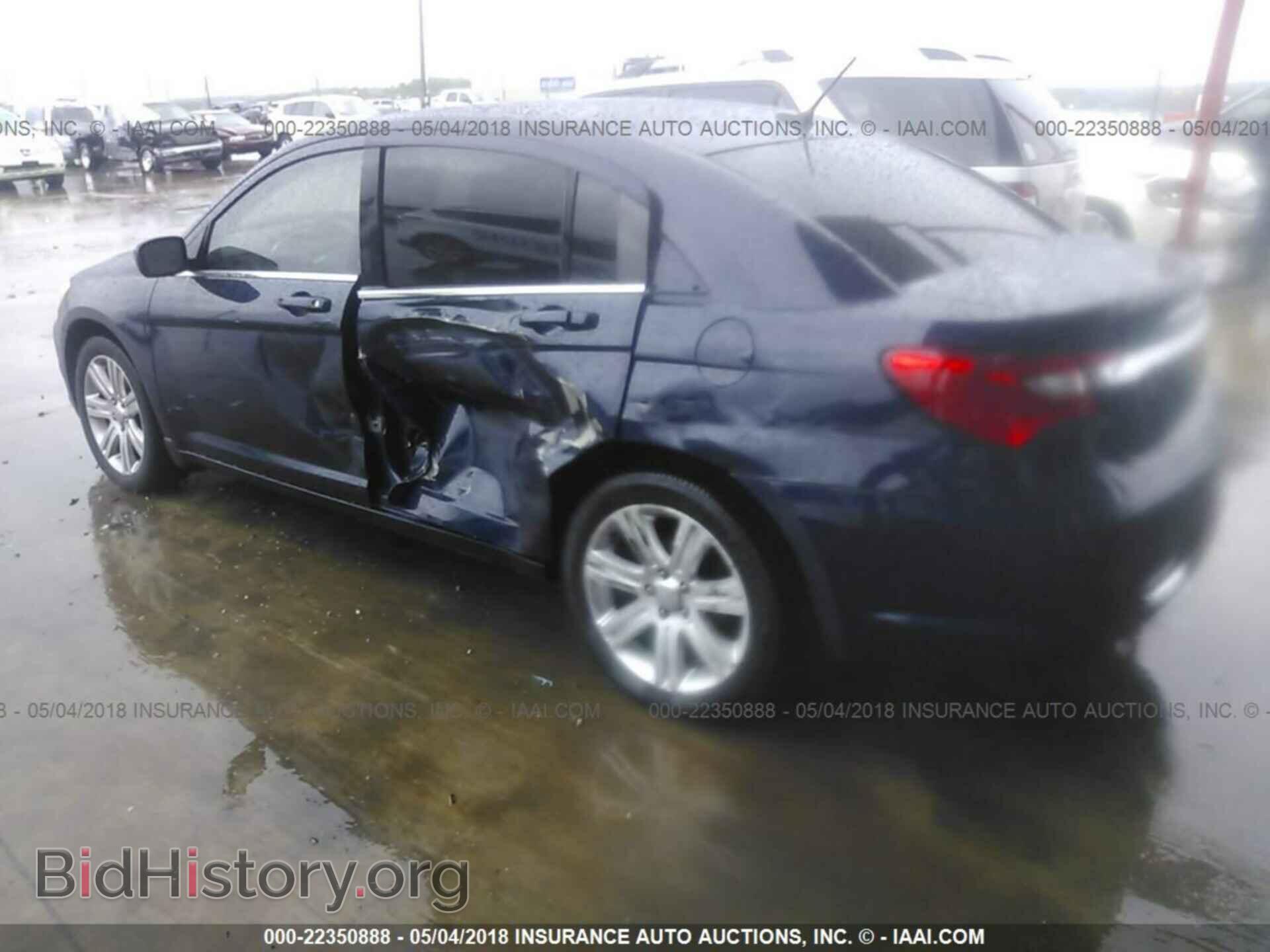 2013 Chrysler 200 - VIN: 1C3CCBBB0DN631925 - Фото 3