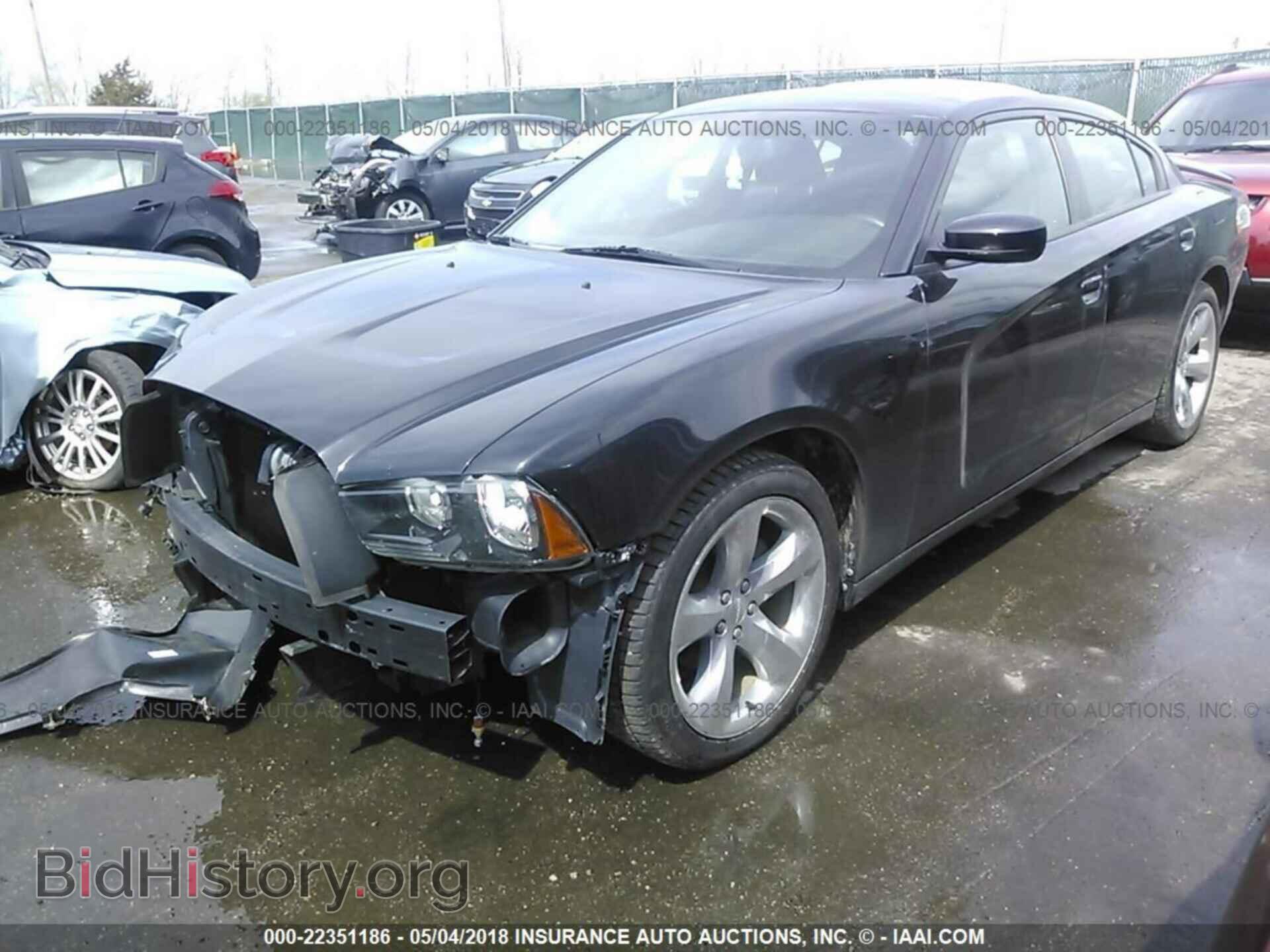 2013 Dodge Charger - VIN: 2C3CDXHG2DH642866 - Фото 2