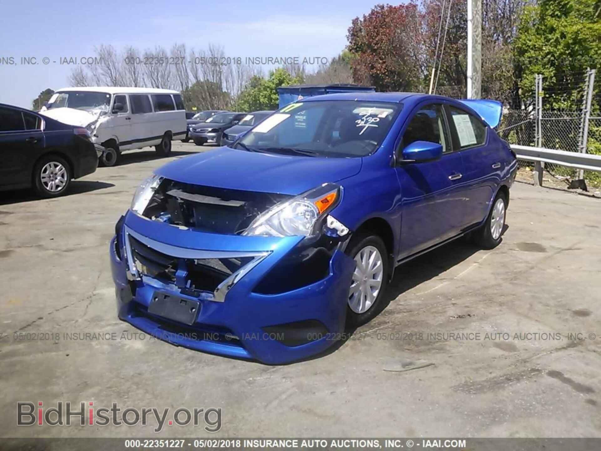2017 Nissan Versa - VIN: 3N1CN7AP3HL852041 - Photo 2