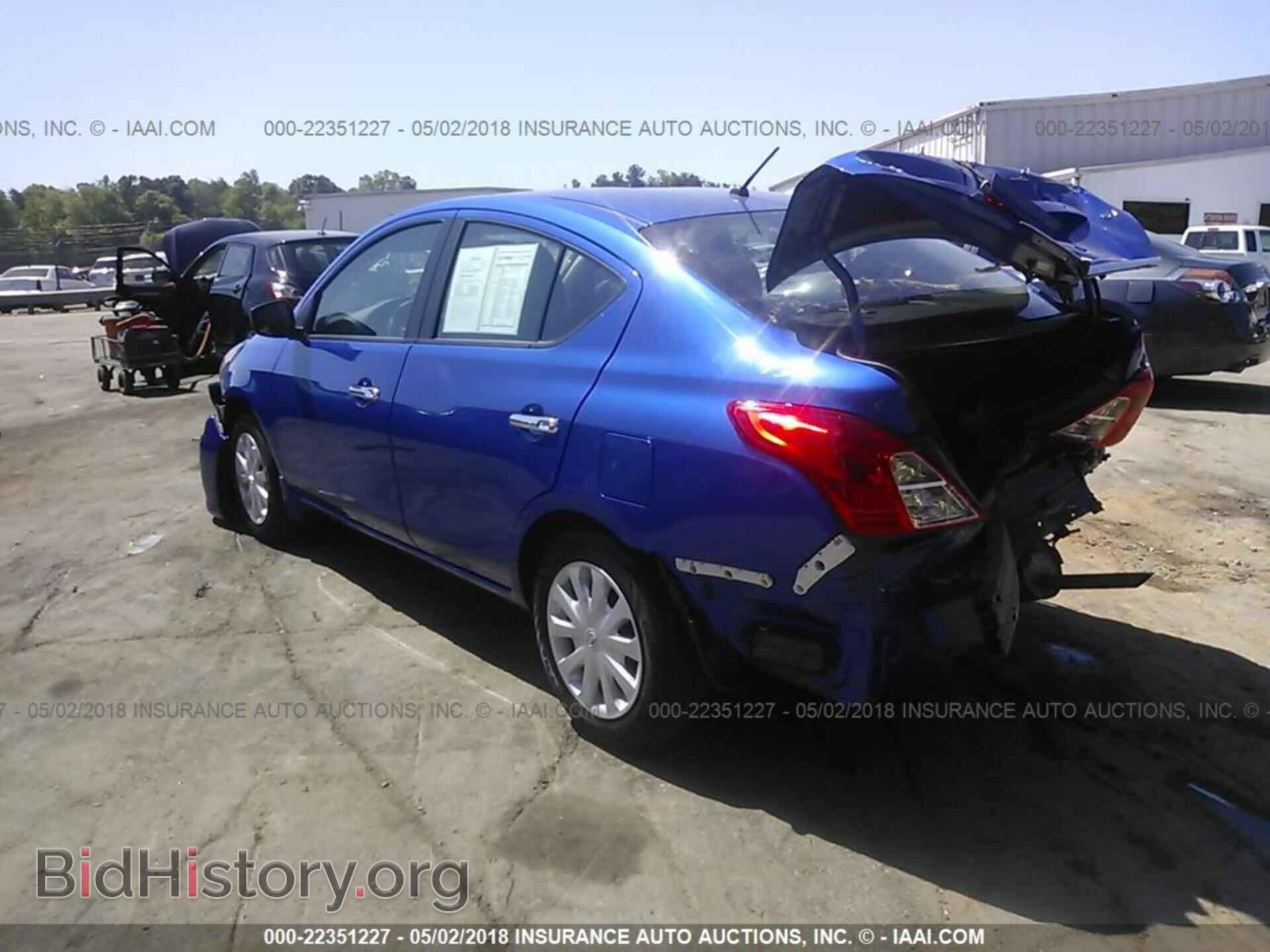 2017 Nissan Versa - VIN: 3N1CN7AP3HL852041 - Photo 3