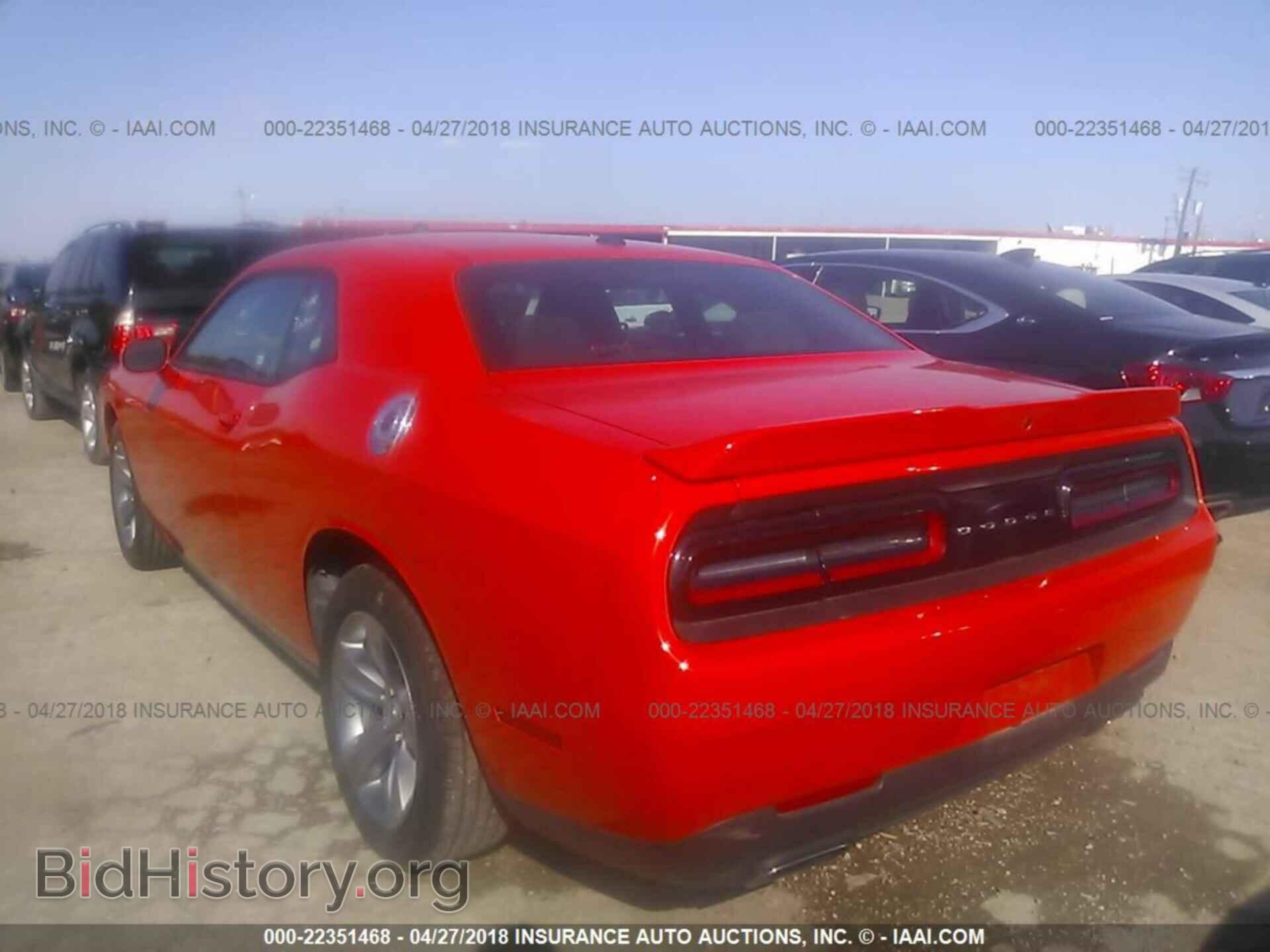 2018 Dodge Challenger - VIN: 2C3CDZAG0JH121923 - Photo 3