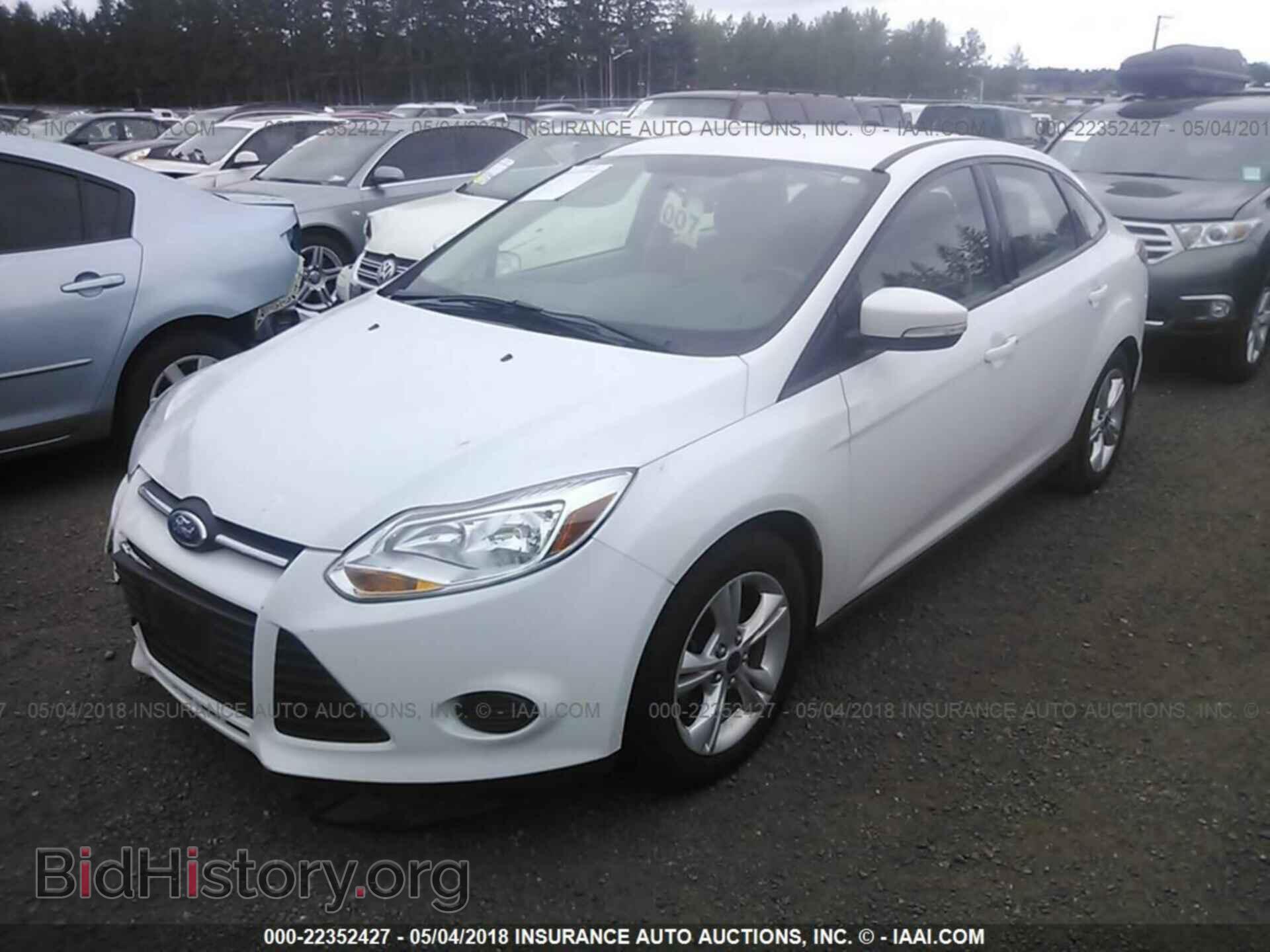 2014 Ford Focus - VIN: 1FADP3F27EL392834 - Photo 2