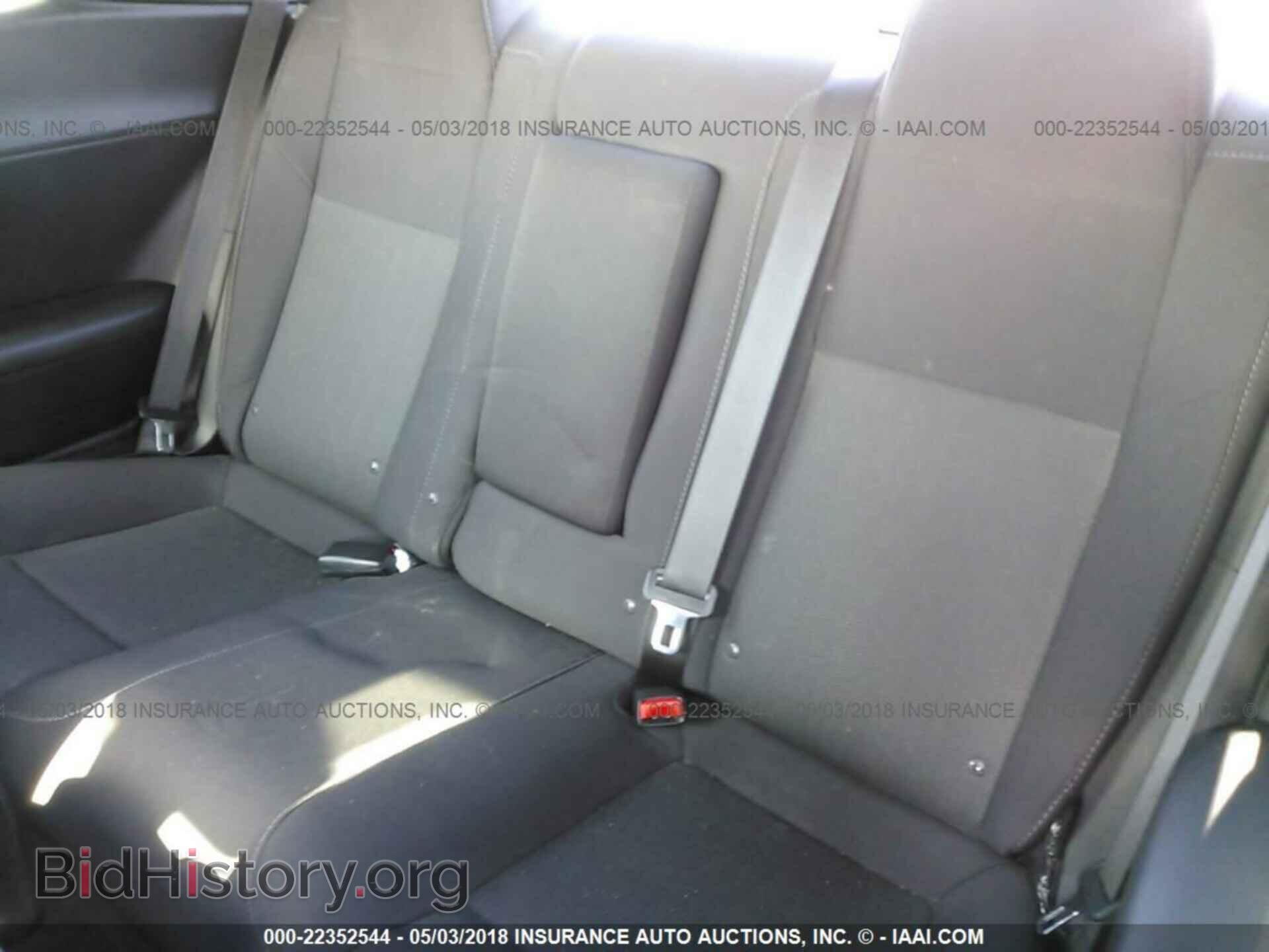 2016 Dodge Challenger - VIN: 2C3CDZBT4GH316332 - Photo 8