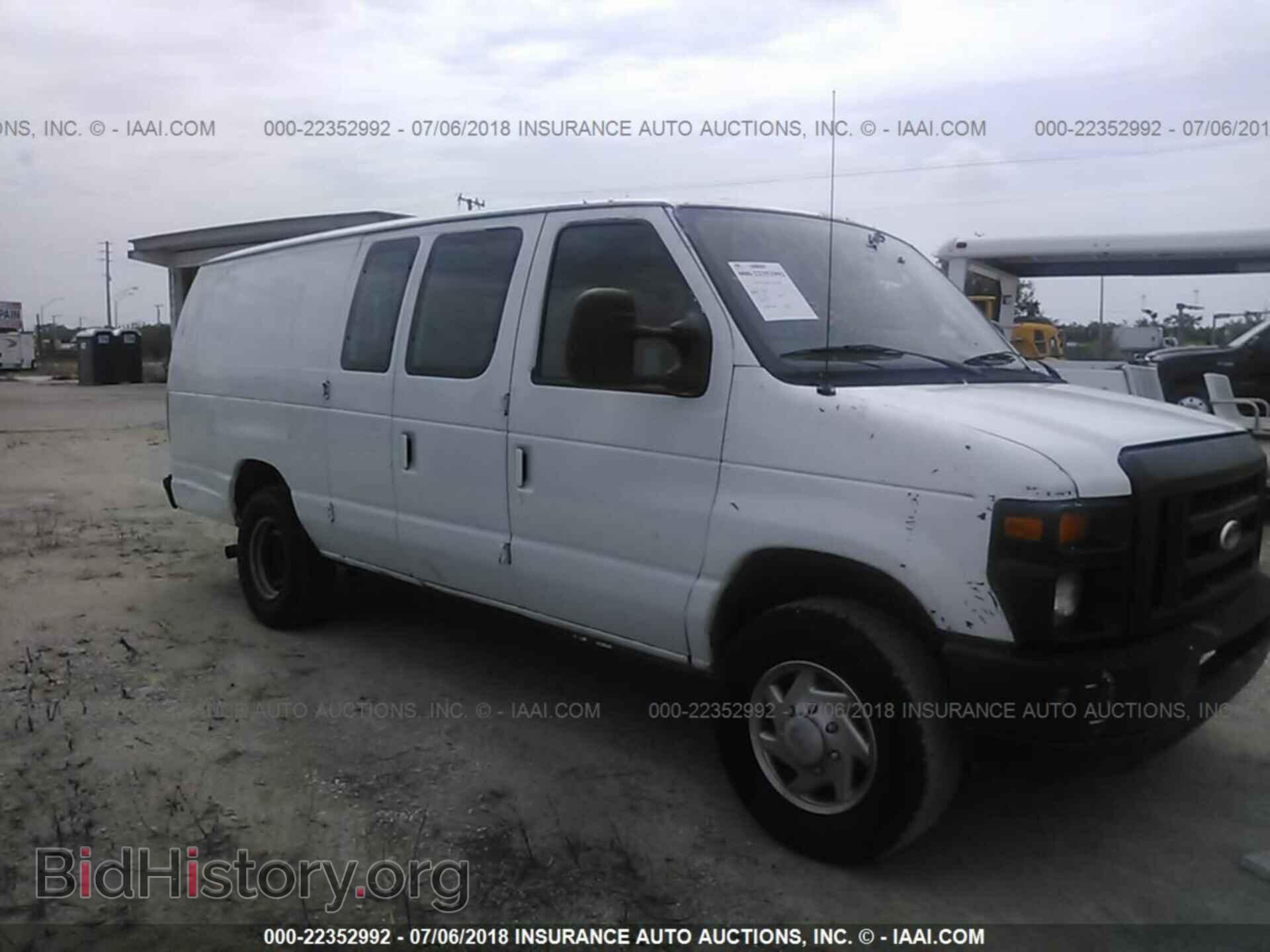 Photo 1FTSS3EL2BDB29909 - Ford Econoline 2011