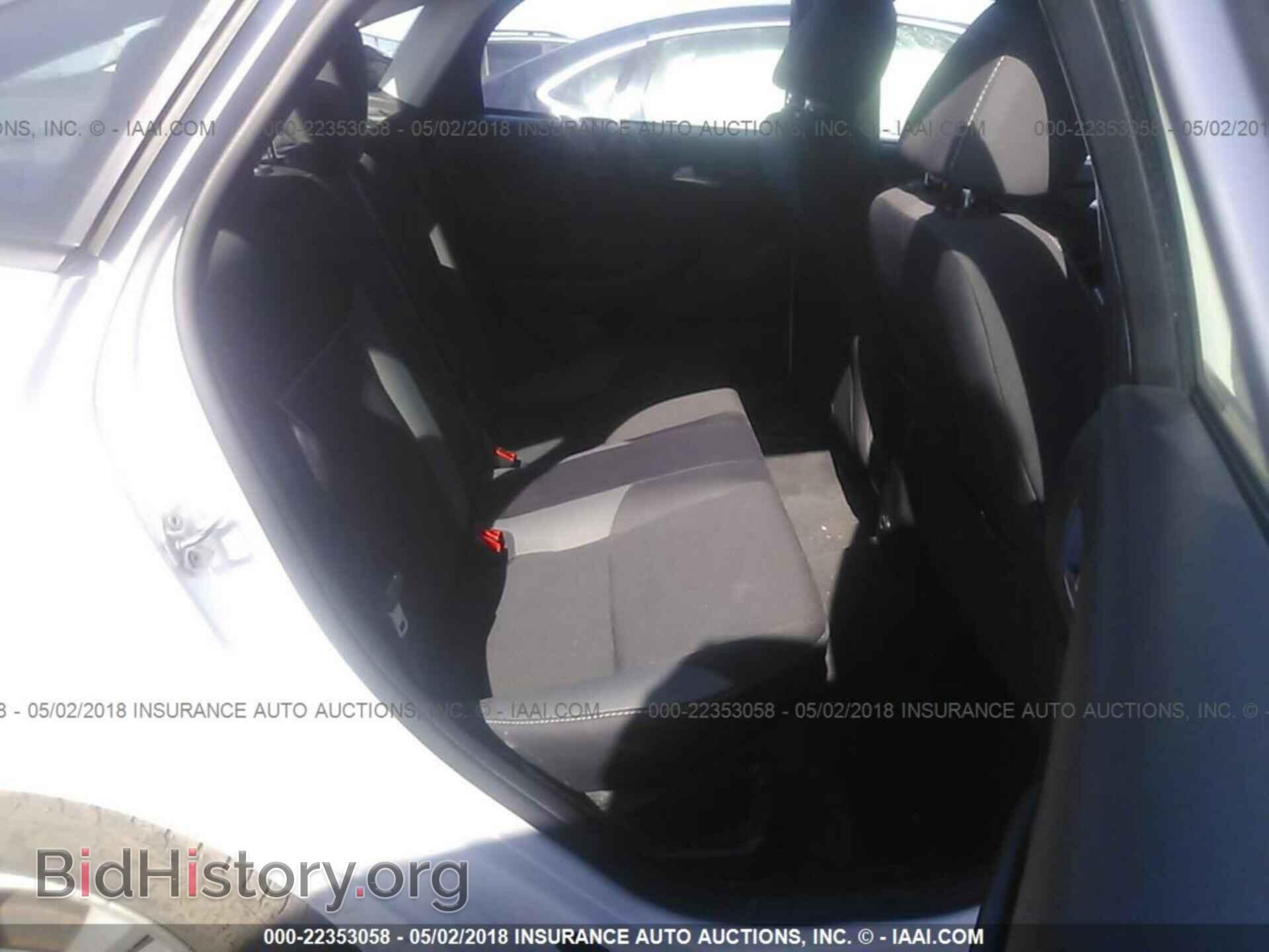 2014 Ford Focus - VIN: 1FADP3F28EL359065 - Photo 8