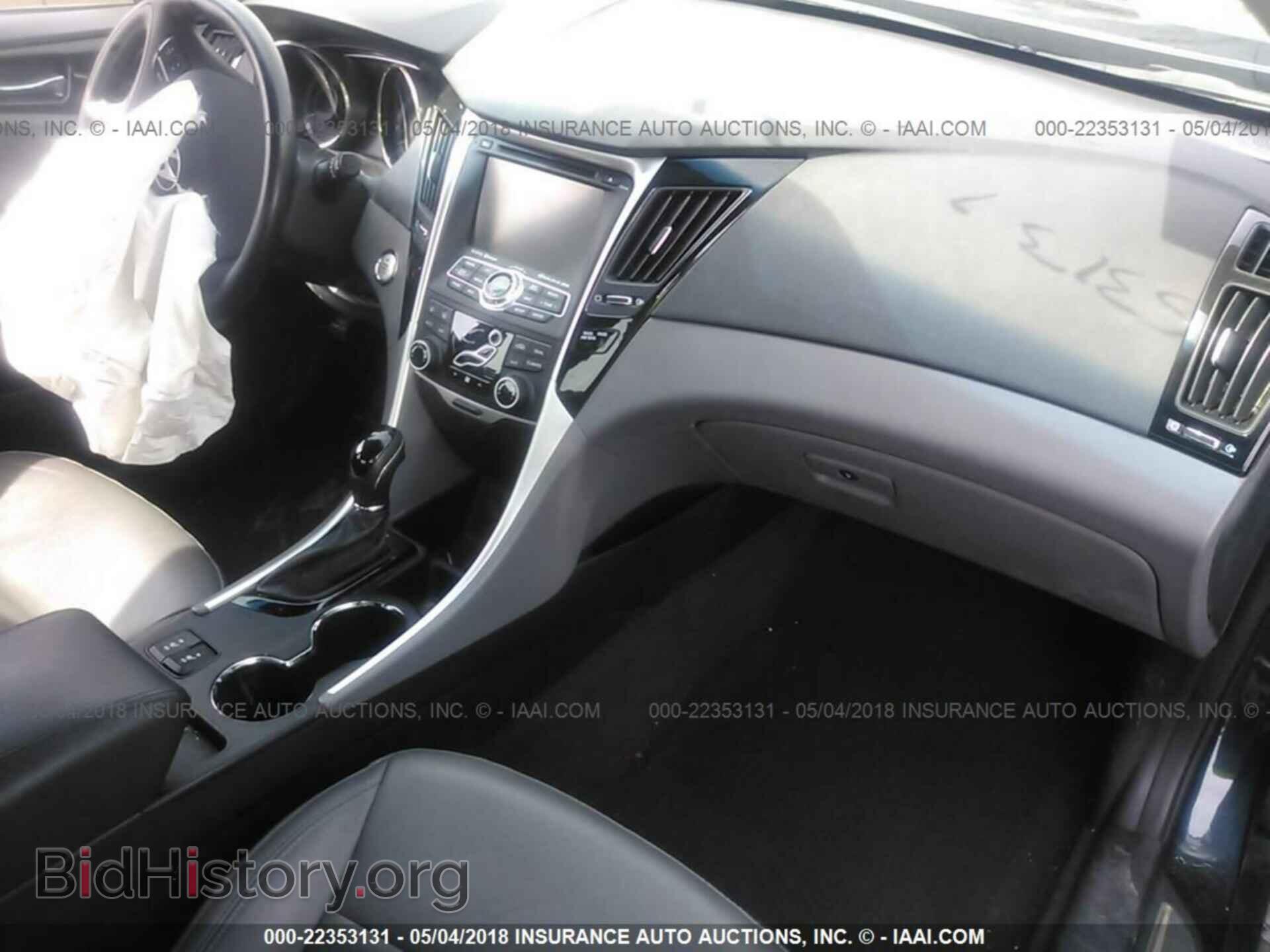 2012 Hyundai Sonata - VIN: 5NPEC4AC4CH370470 - Photo 5