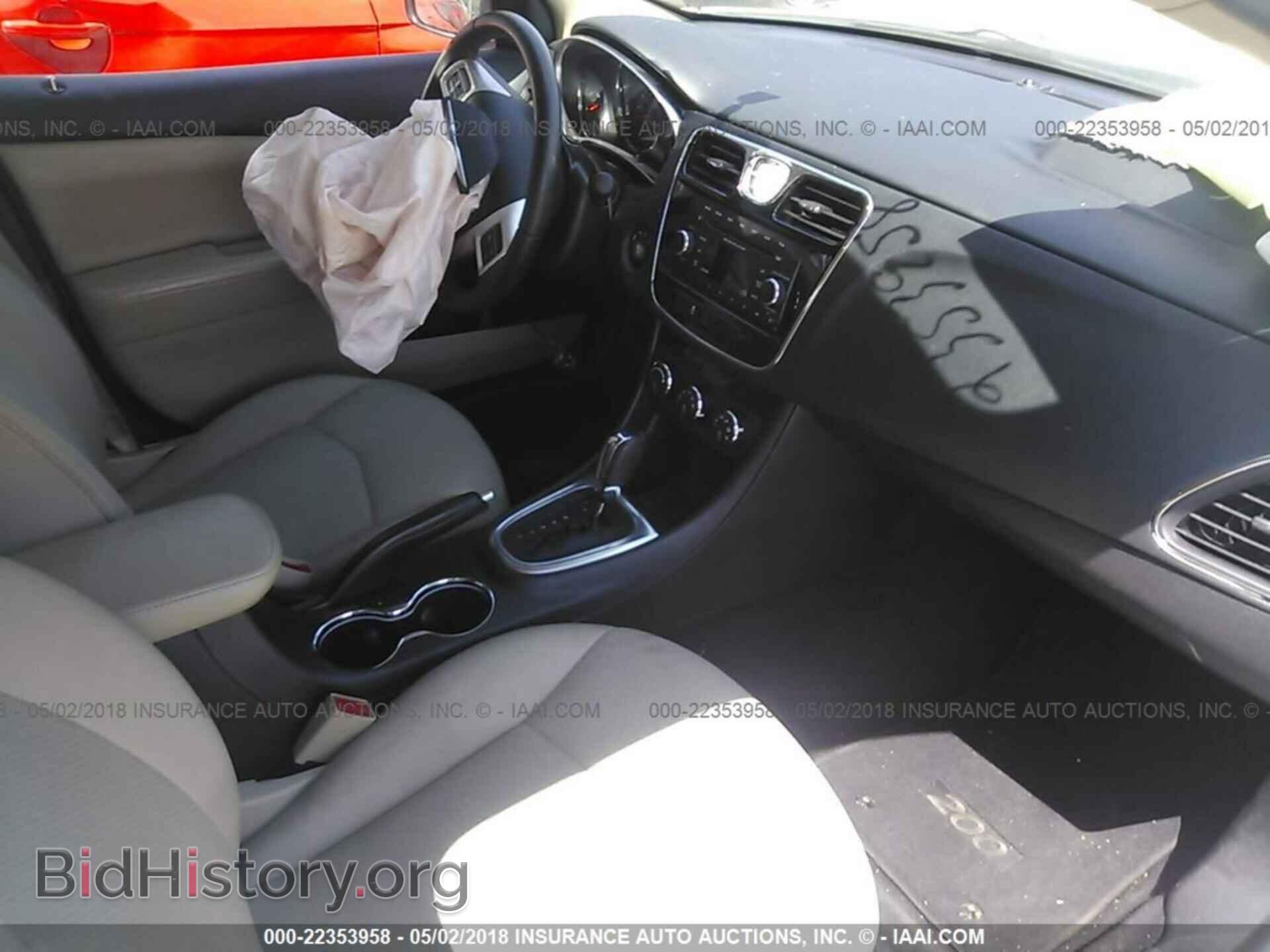 2013 Chrysler 200 - VIN: 1C3CCBBB8DN588757 - Фото 5