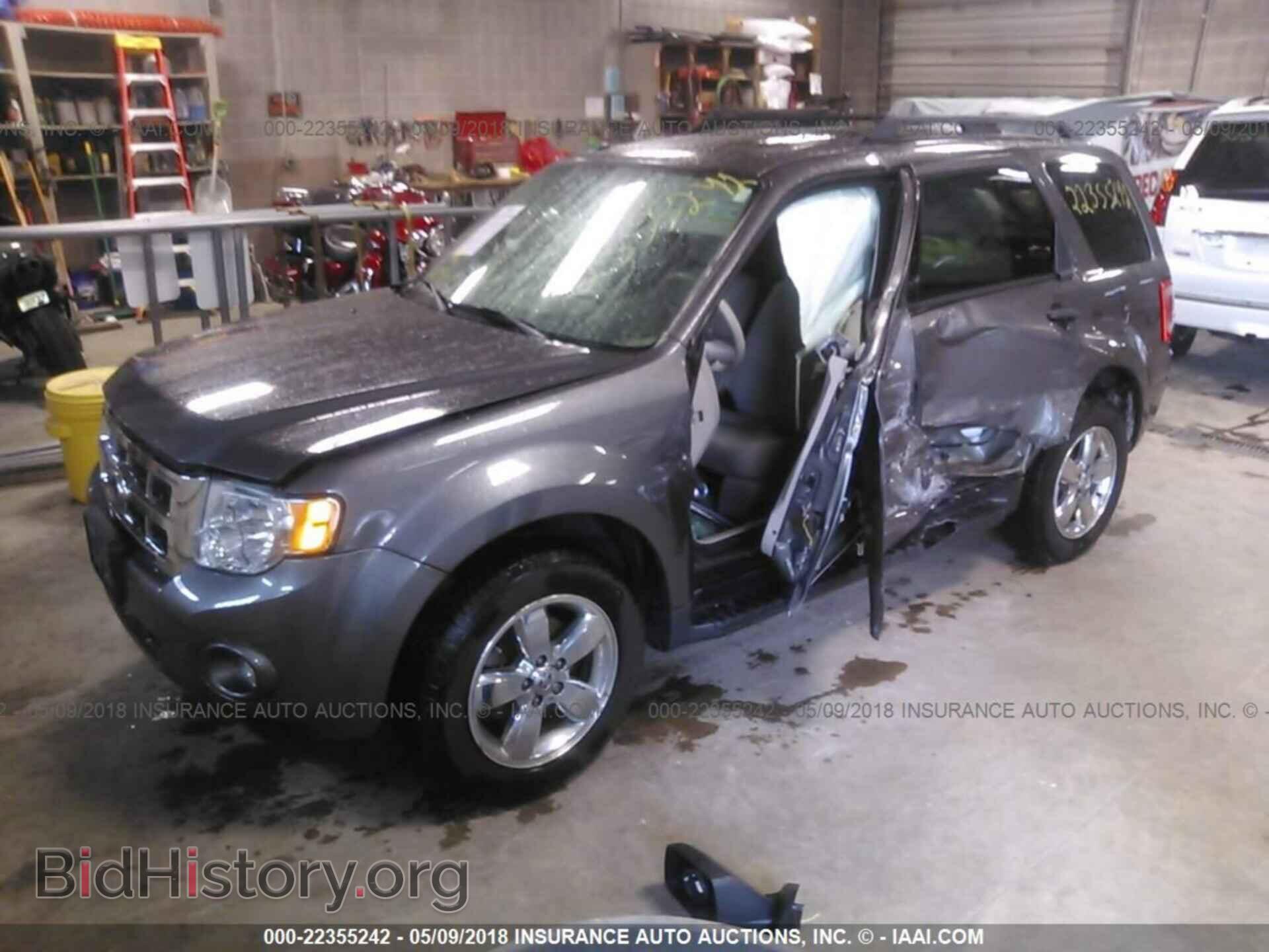 2012 Ford Escape - VIN: 1FMCU9D71CKC77435 - Photo 2