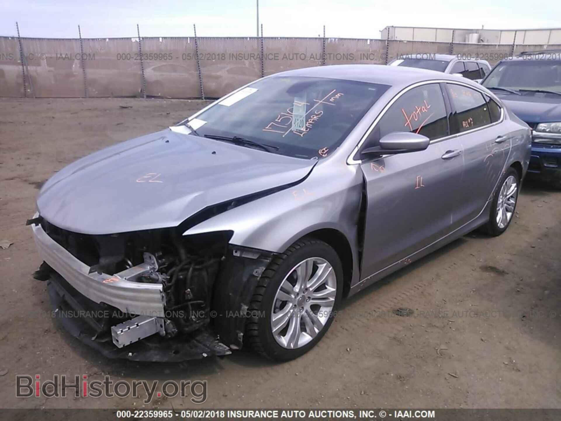 2015 Chrysler 200 - VIN: 1C3CCCAB4FN562733 - Photo 2