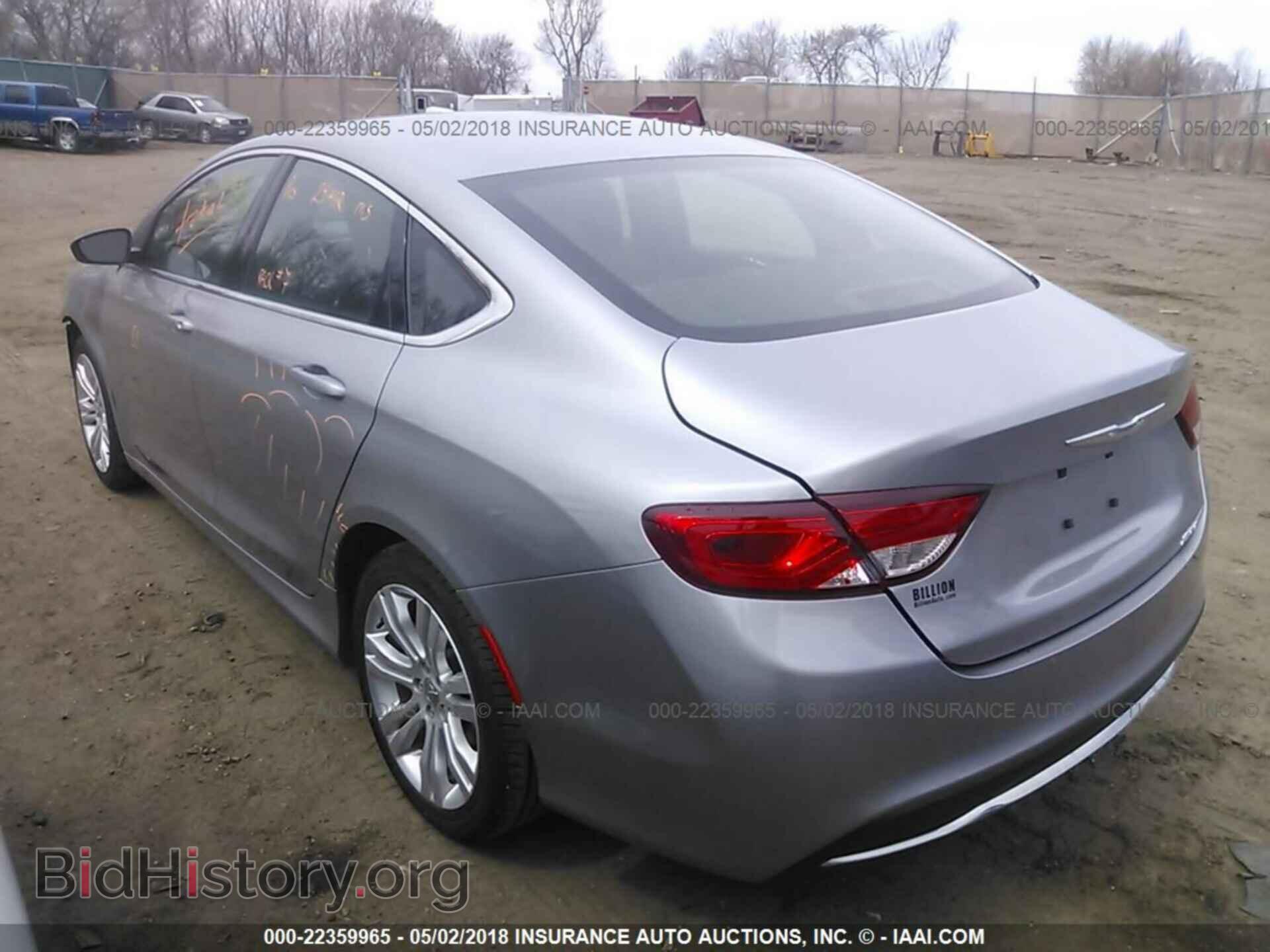2015 Chrysler 200 - VIN: 1C3CCCAB4FN562733 - Photo 3