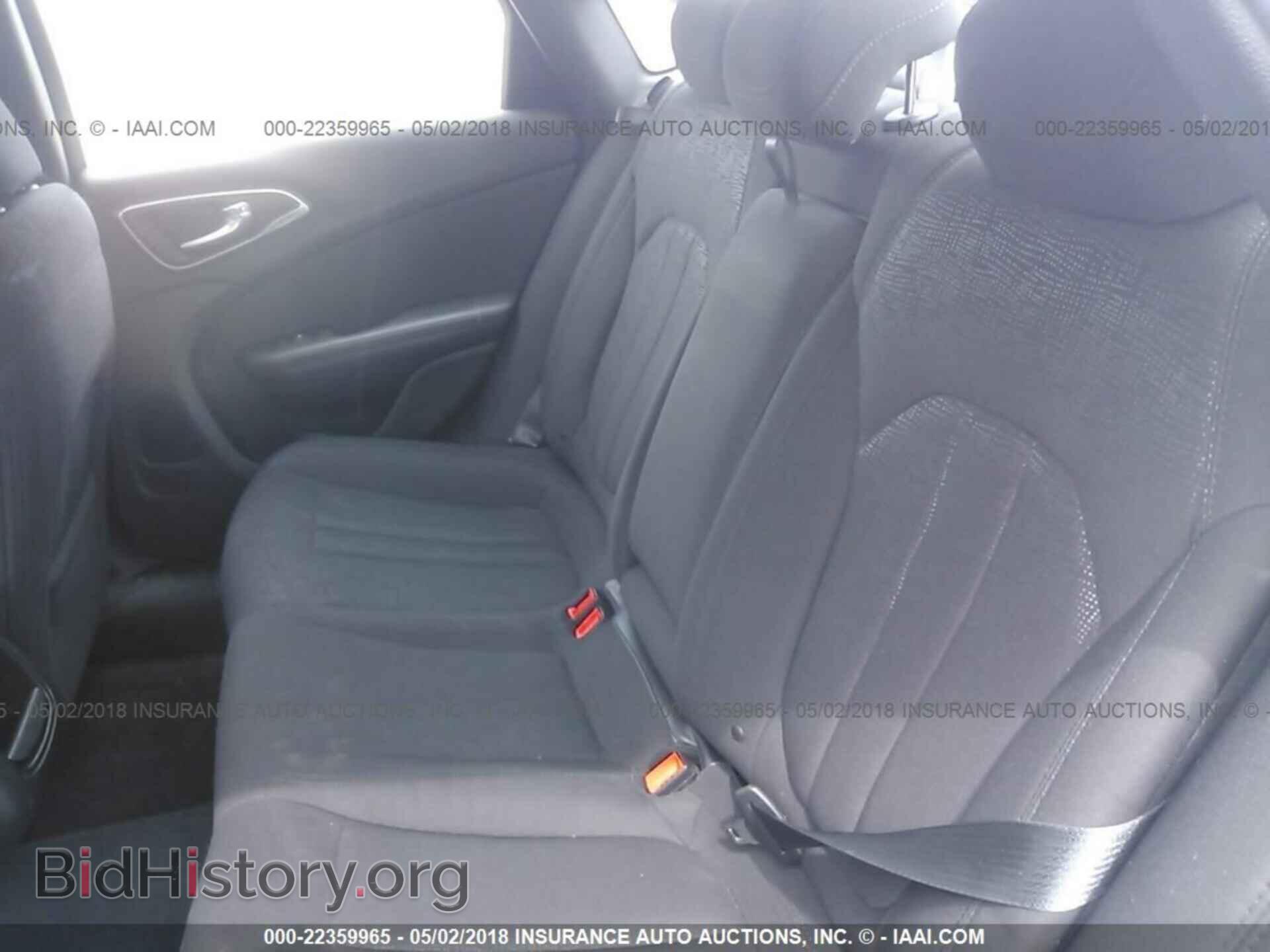 2015 Chrysler 200 - VIN: 1C3CCCAB4FN562733 - Photo 8