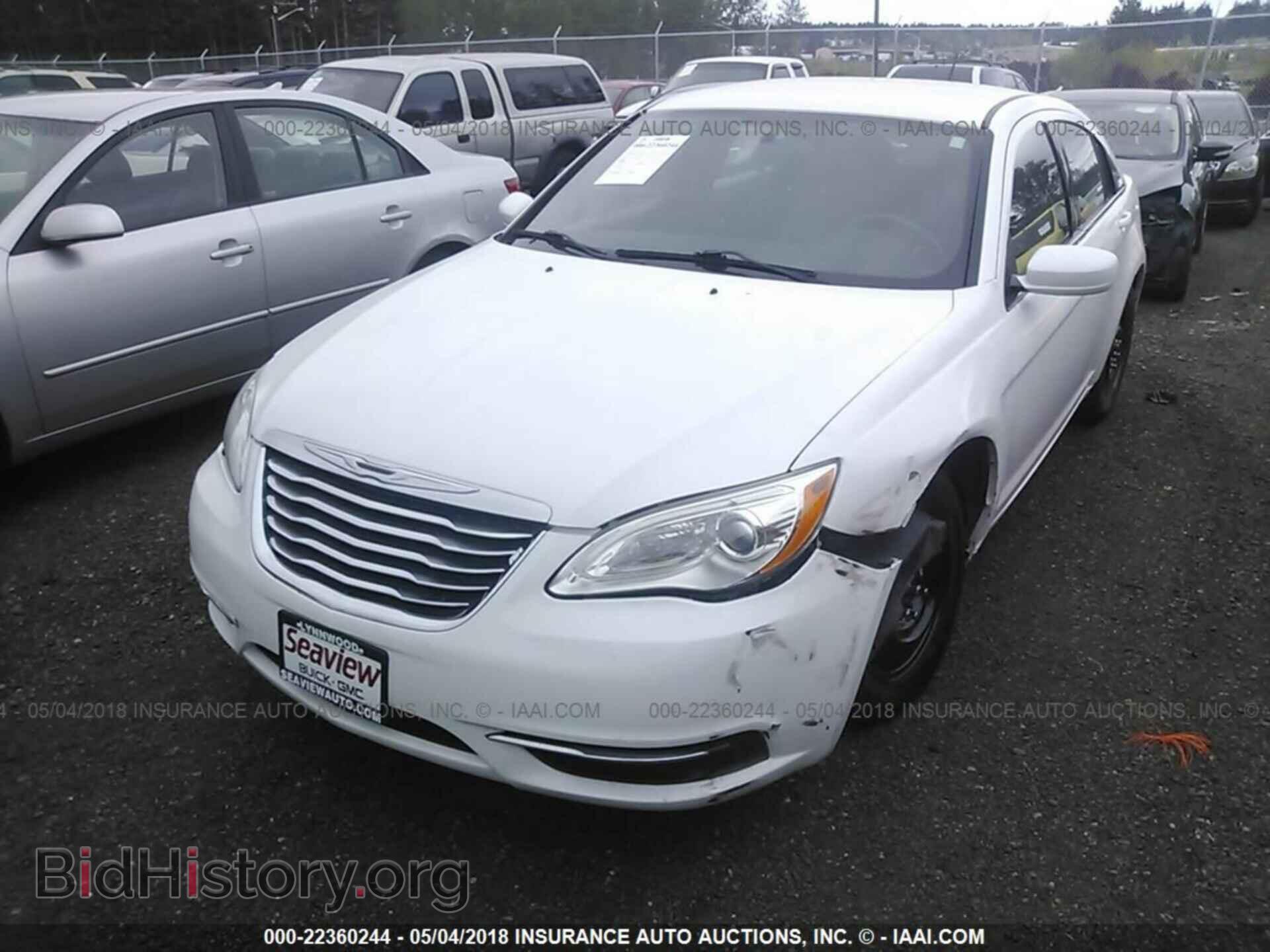 2012 Chrysler 200 - VIN: 1C3CCBAB0CN282040 - Фото 2