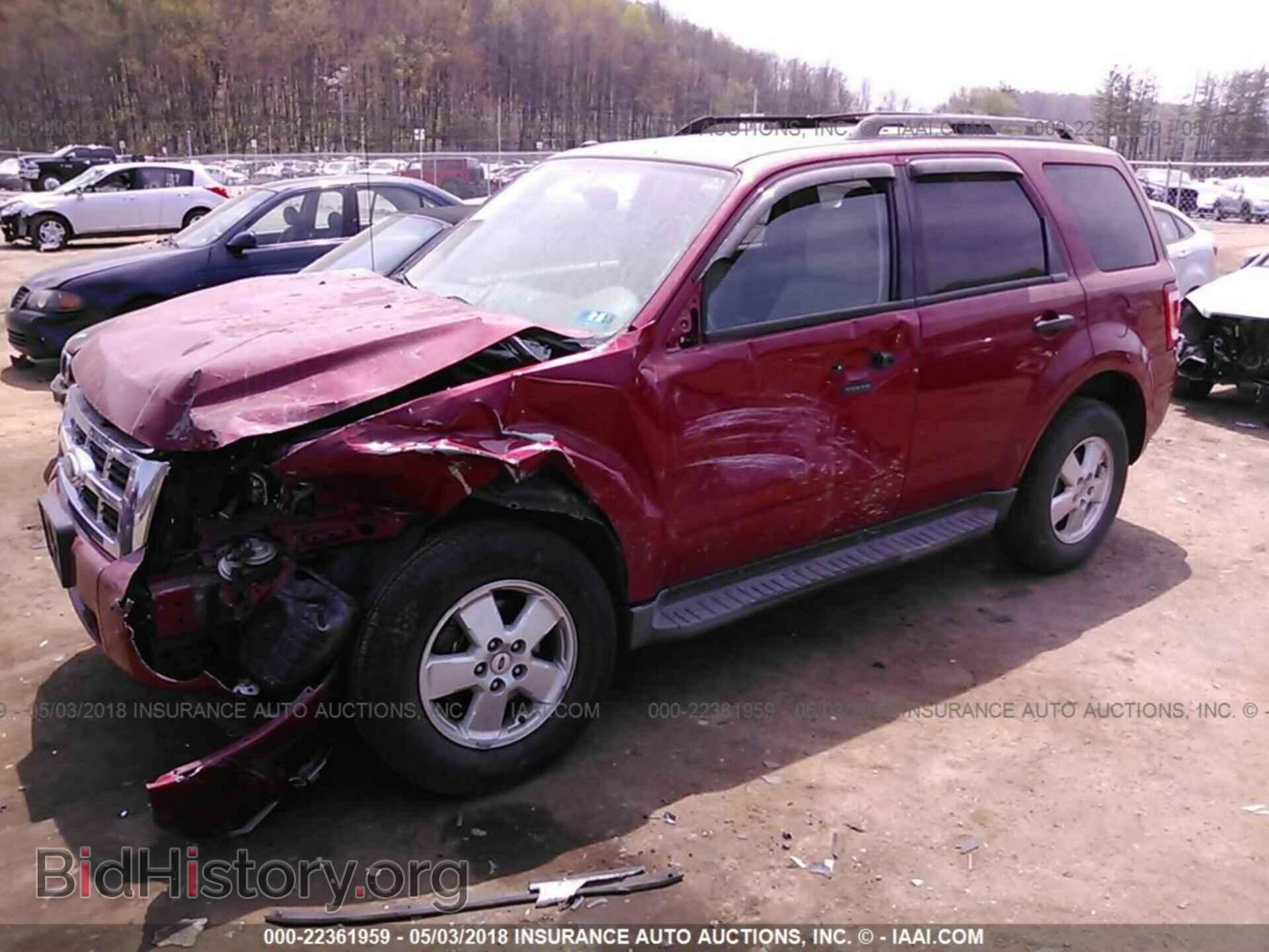 2011 Ford Escape - VIN: 1FMCU9D74BKB96668 - Фото 2