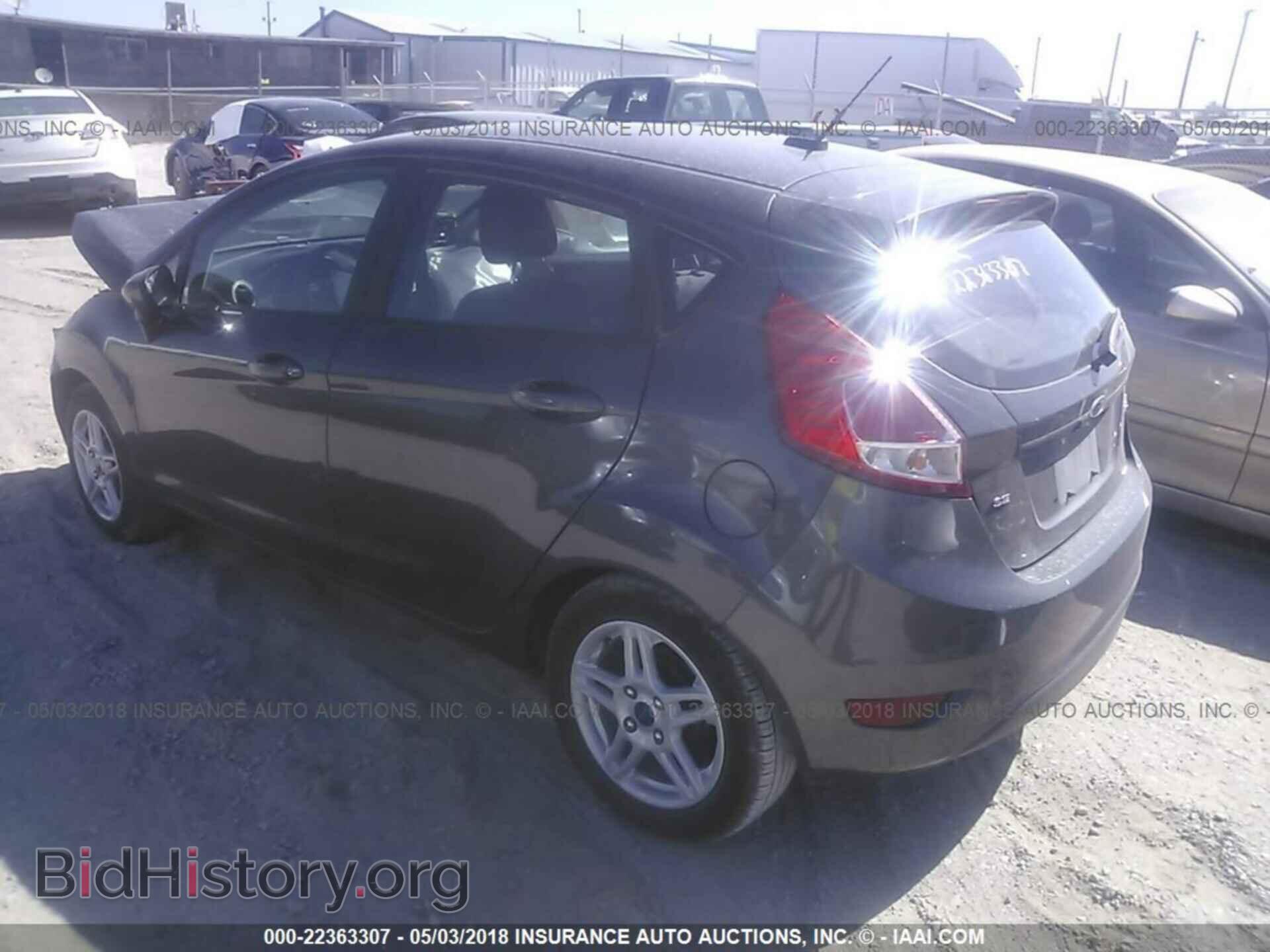 2017 Ford Fiesta - VIN: 3FADP4EJ8HM156033 - Фото 3
