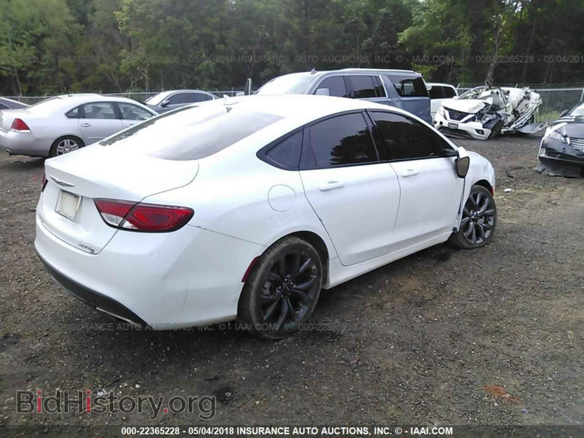 2015 Chrysler 200 - VIN: 1C3CCCBB8FN622267 - Photo 4