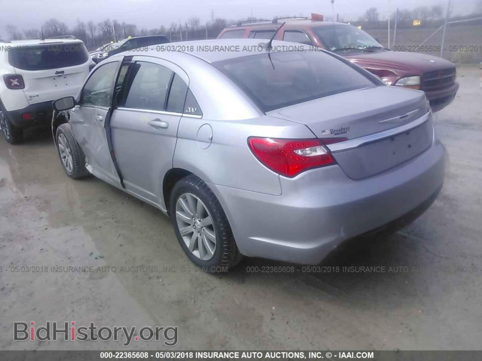 2014 Chrysler 200 - VIN: 1C3CCBBB8EN128502 - Photo 3