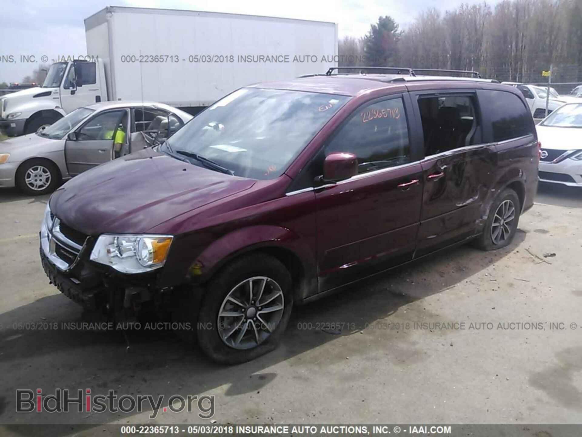 2017 Dodge Grand caravan - VIN: 2C4RDGCG2HR760896 - Photo 2