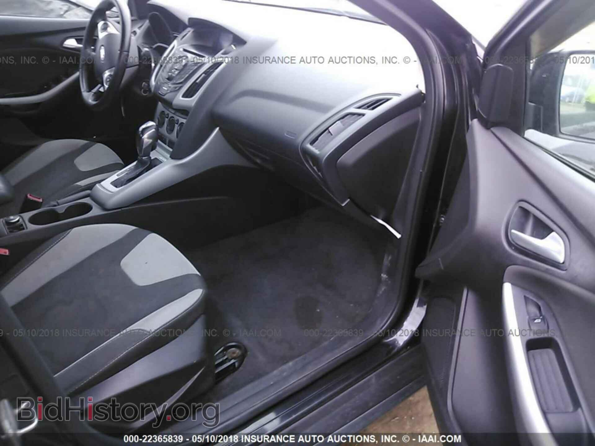 2012 Ford Focus - VIN: 1FAHP3F25CL447201 - Photo 5
