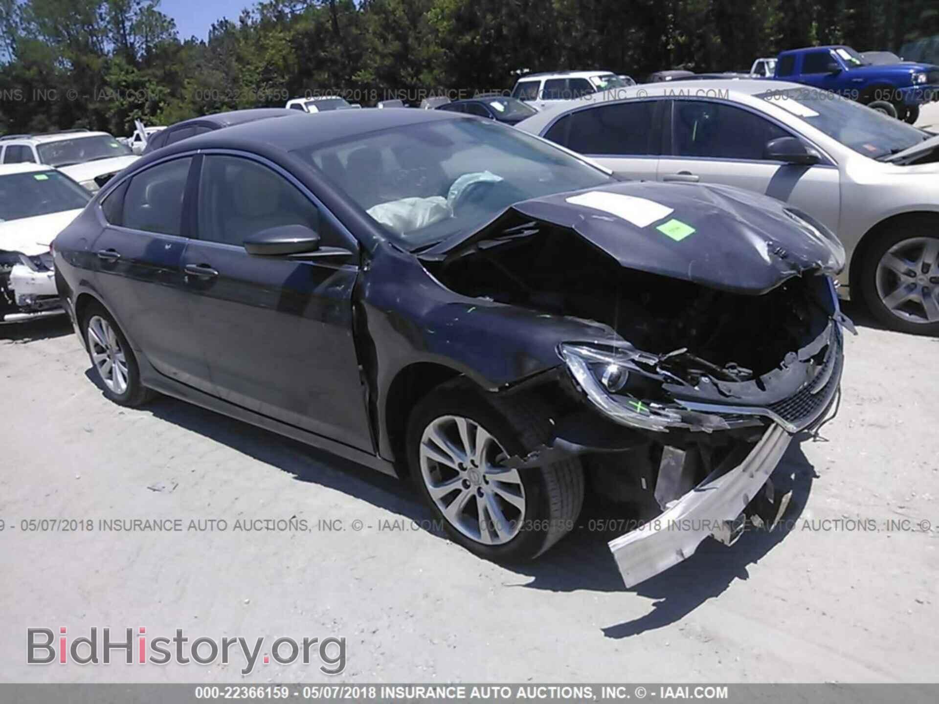 Photo 1C3CCCAB1FN572023 - Chrysler 200 2015