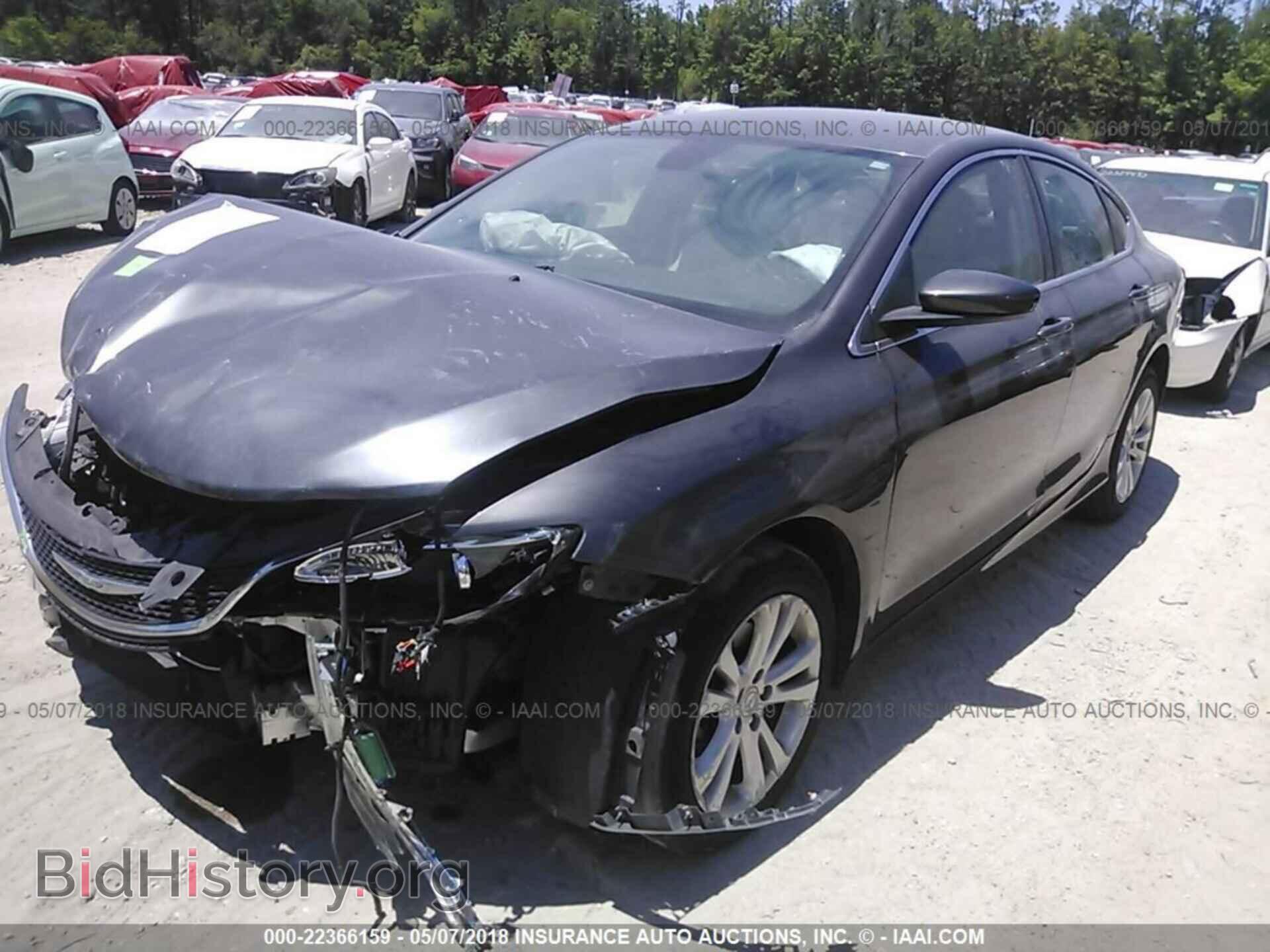 2015 Chrysler 200 - VIN: 1C3CCCAB1FN572023 - Photo 2