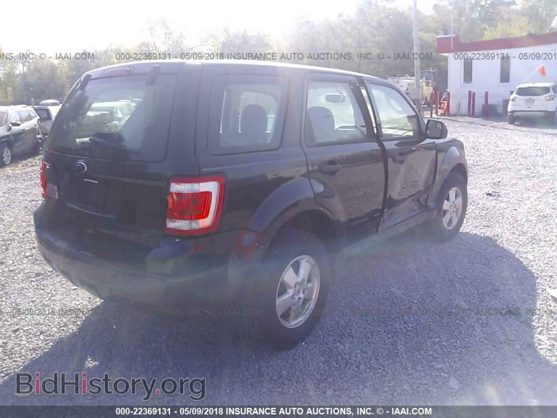 2011 Ford Escape - VIN: 1FMCU0C76BKB92487 - Фото 4