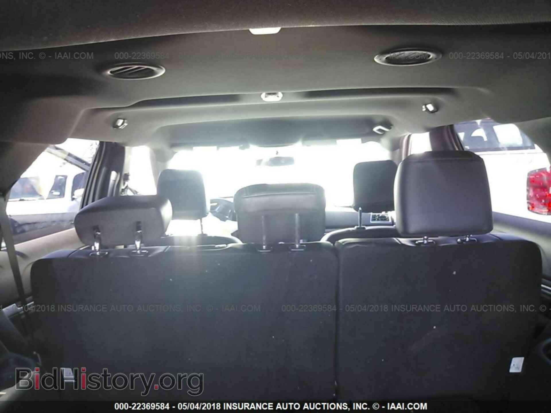 2018 Ford Explorer - VIN: 1FM5K7F88JGA04811 - Фото 8
