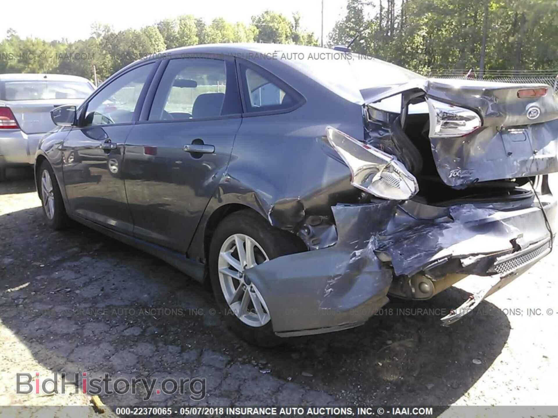 2016 Ford Focus - VIN: 1FADP3F27GL310927 - Photo 3