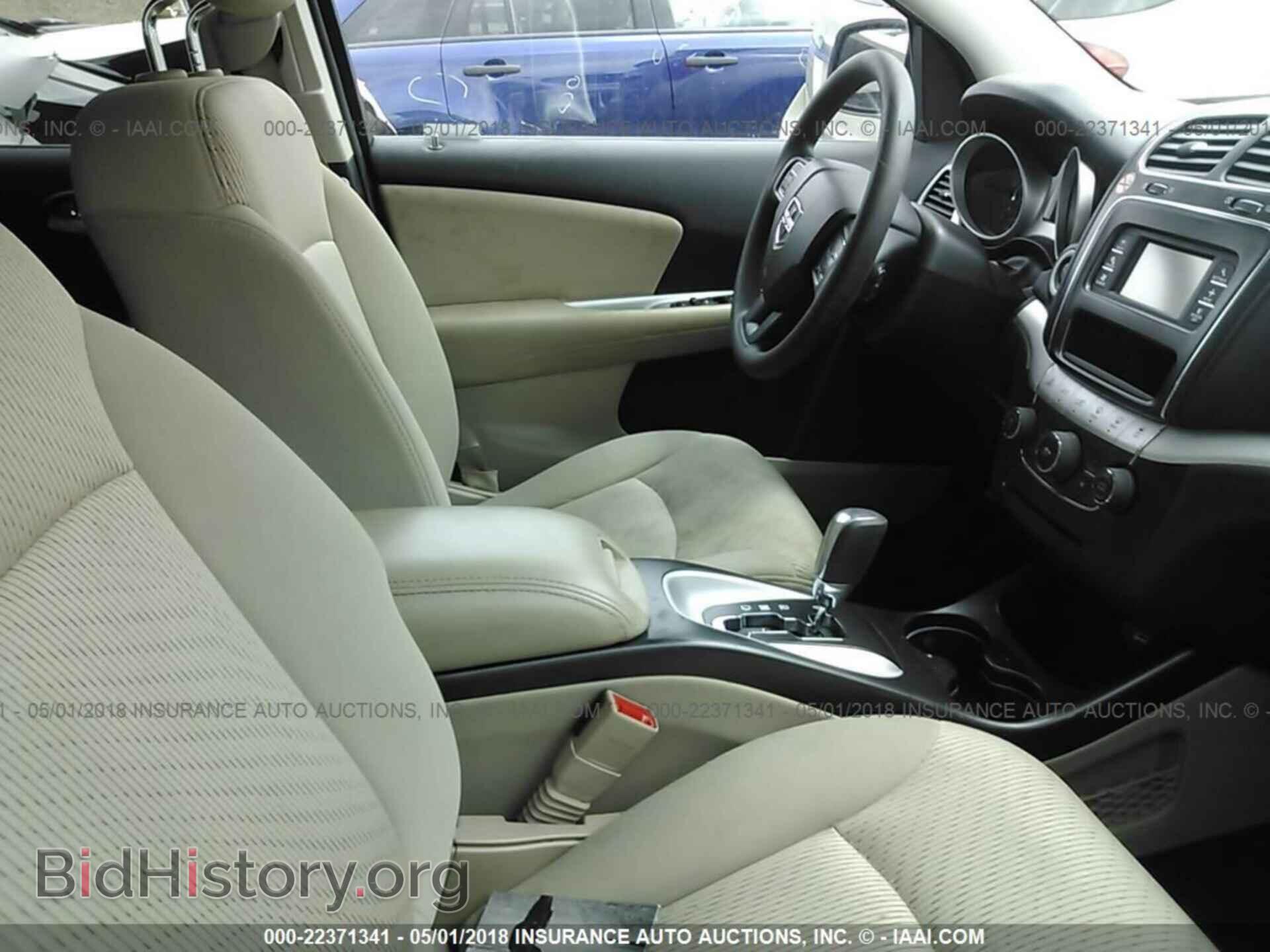 2017 Dodge Journey - VIN: 3C4PDCBGXHT514340 - Фото 5